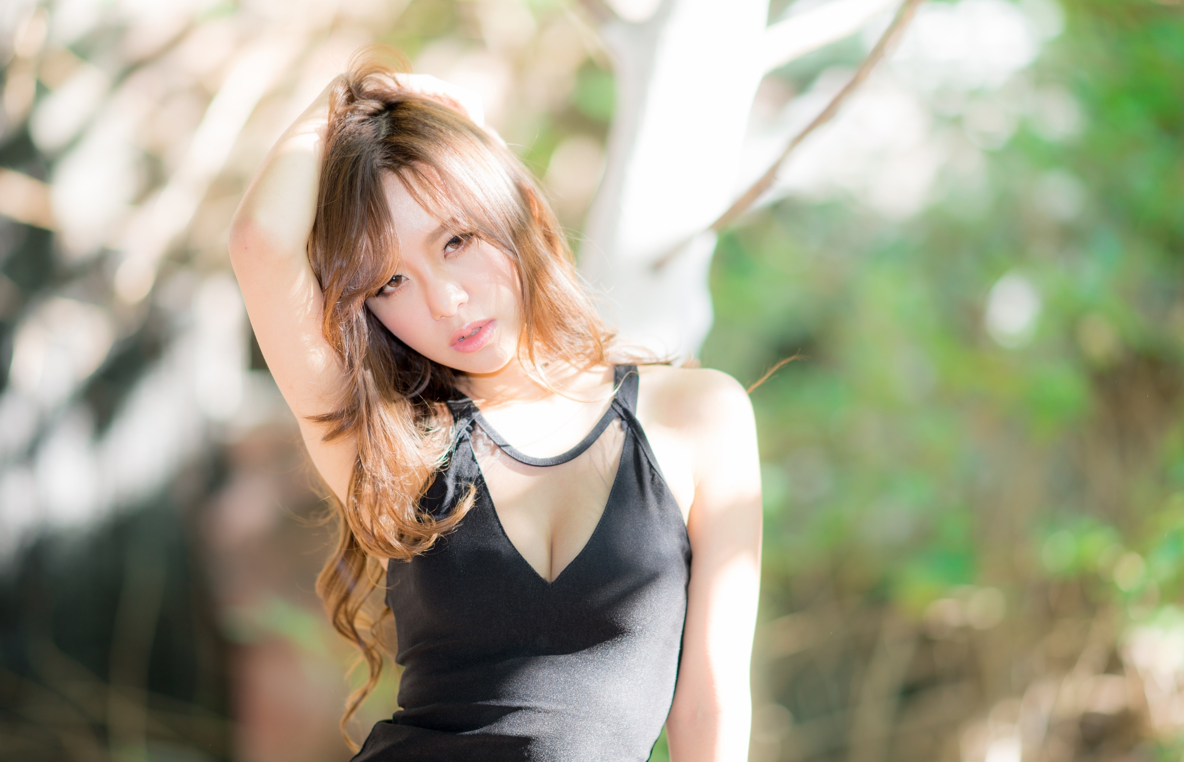 4K Asian Woman with Bokeh Effect HD Wallpaper