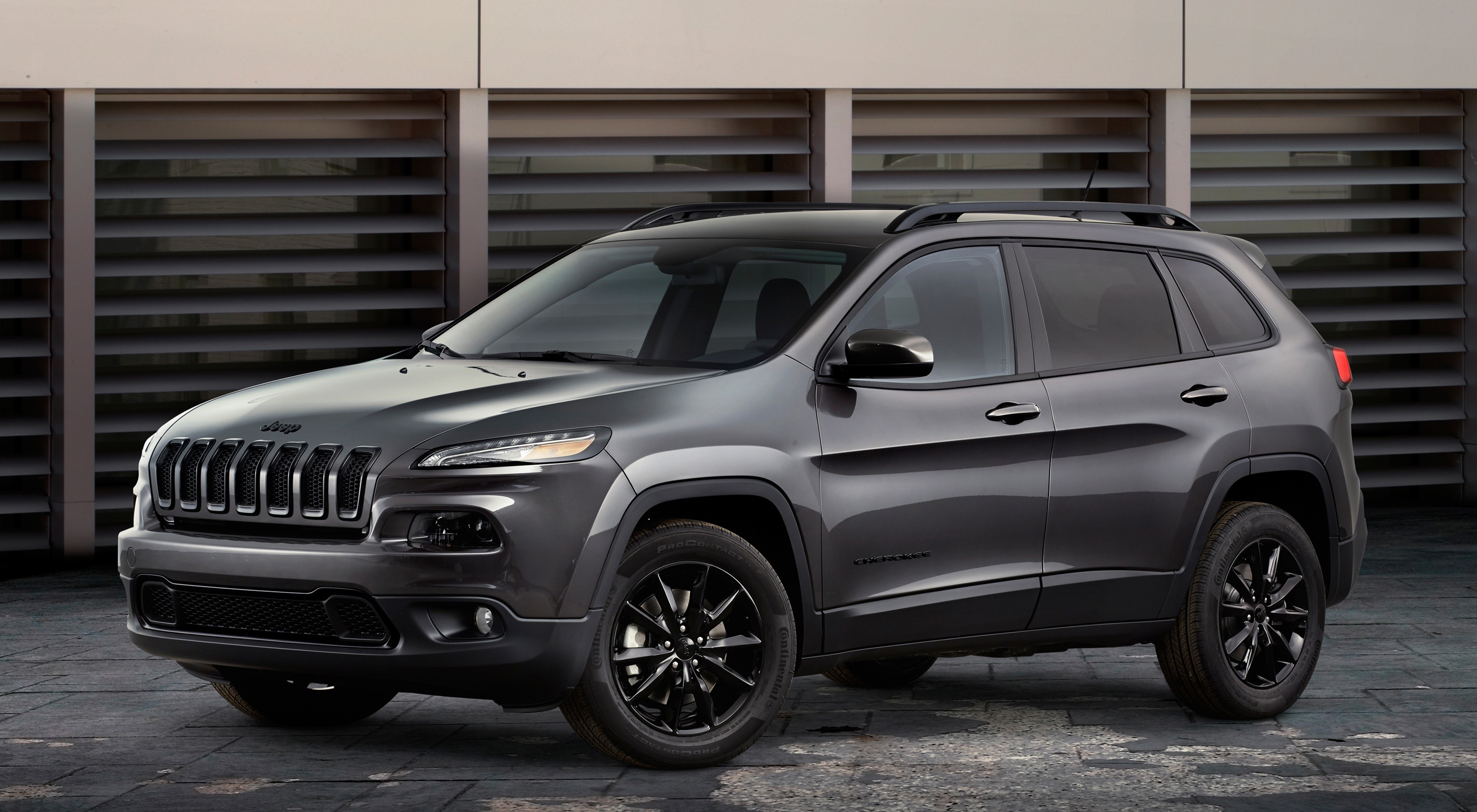 2014 Jeep Cherokee Altitude in Grey HD Wallpaper
