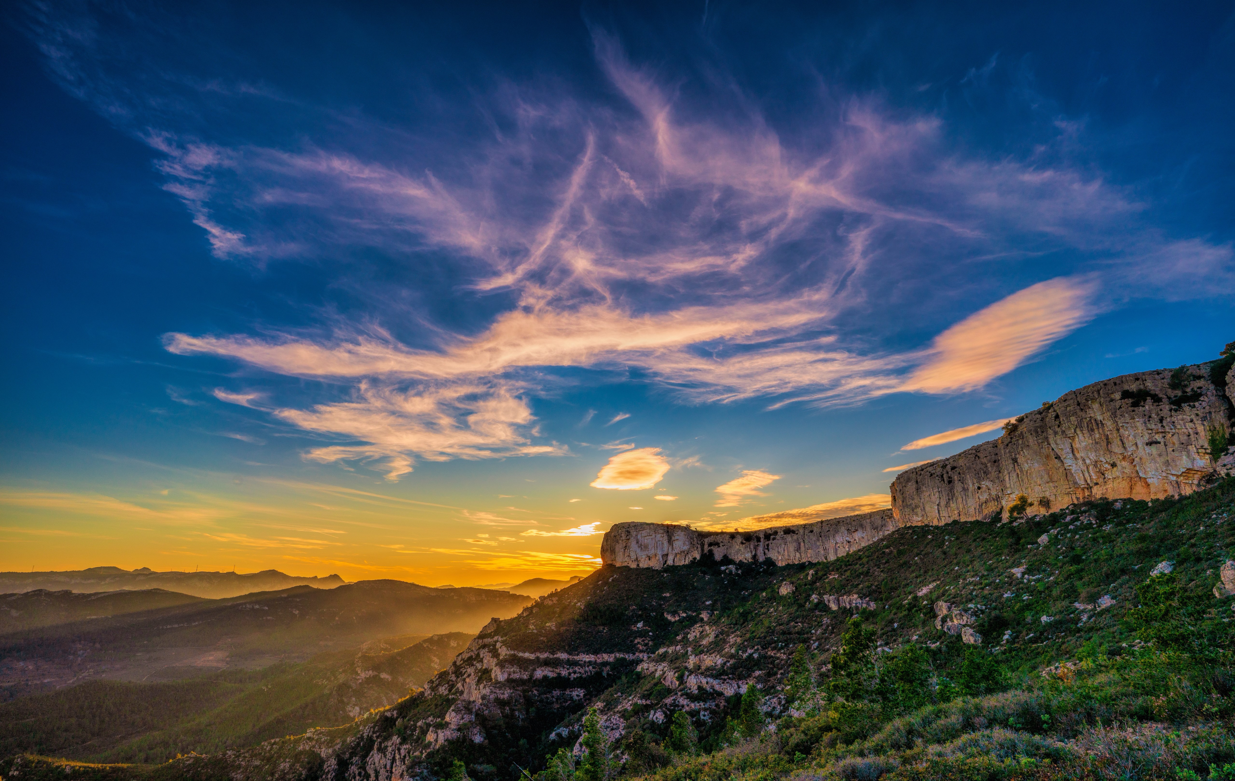 Mountains and sky at sunset in Catalonia, Spain HD Wallpaper