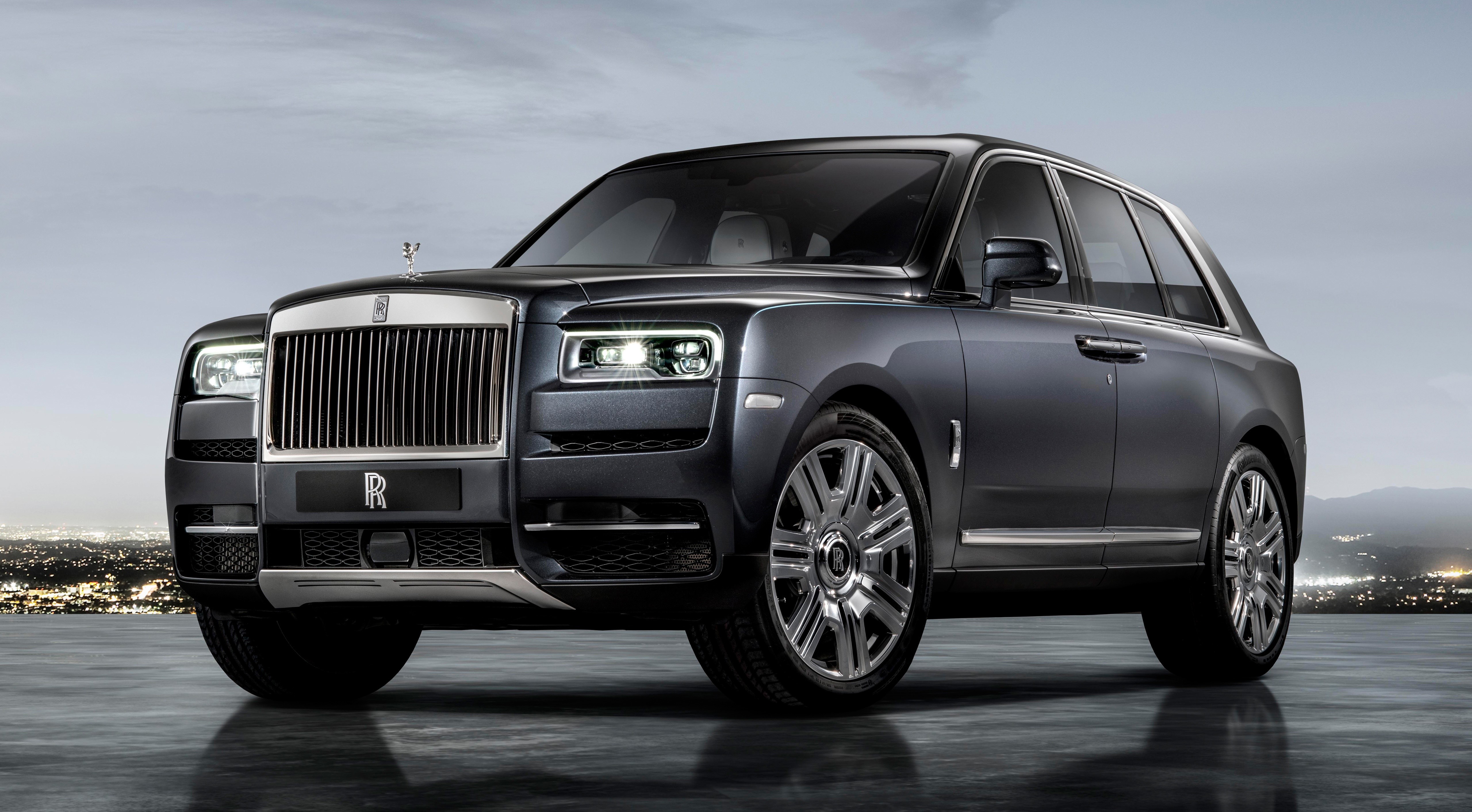 Grey Rolls-Royce Cullinan Luxury Crossover HD Wallpaper