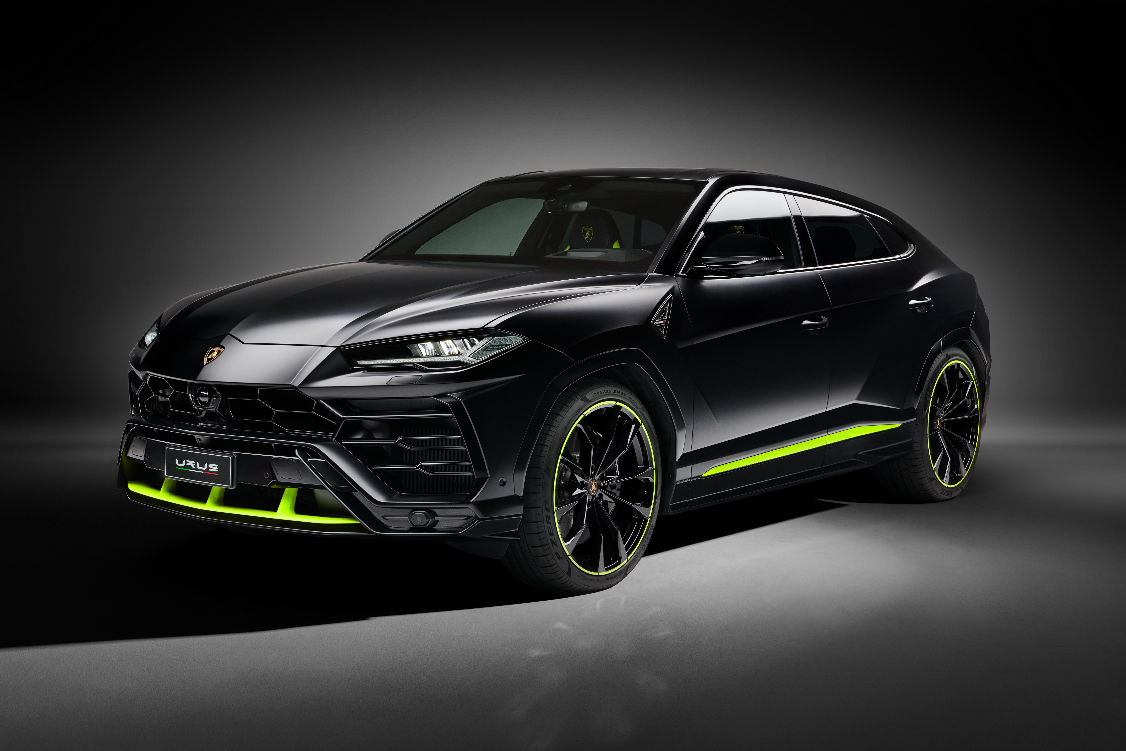 Lamborghini Urus Graphite Capsule 4K HD Wallpaper