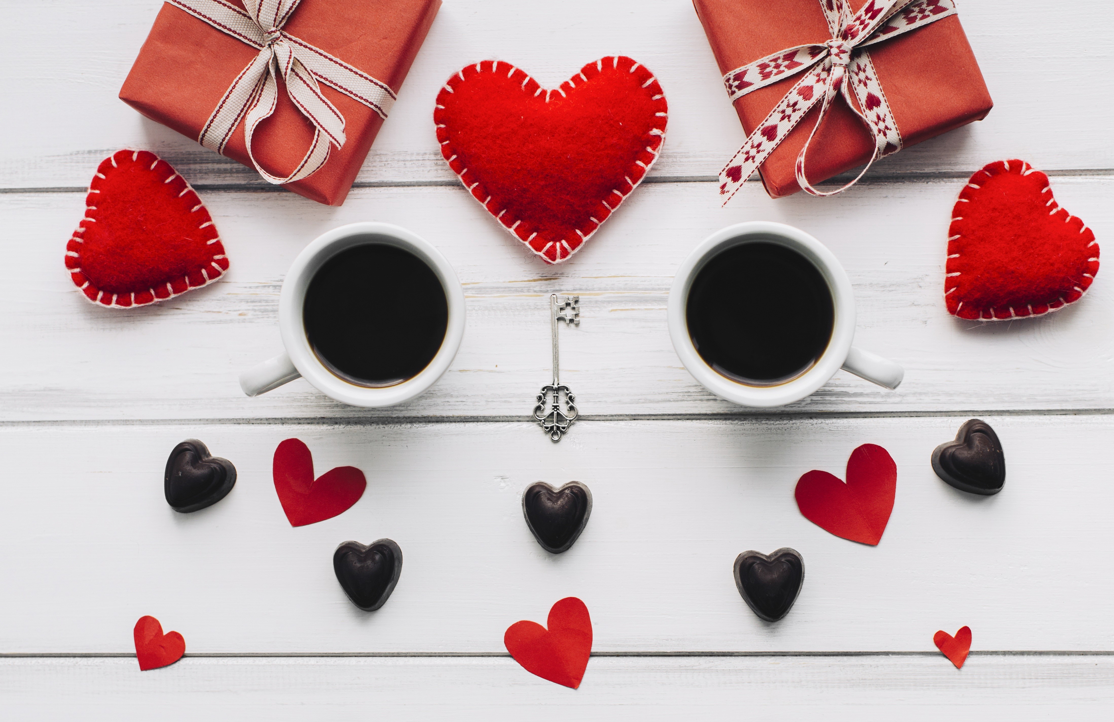 Valentine's Day coffee with gifts and hearts HD Wallpaper