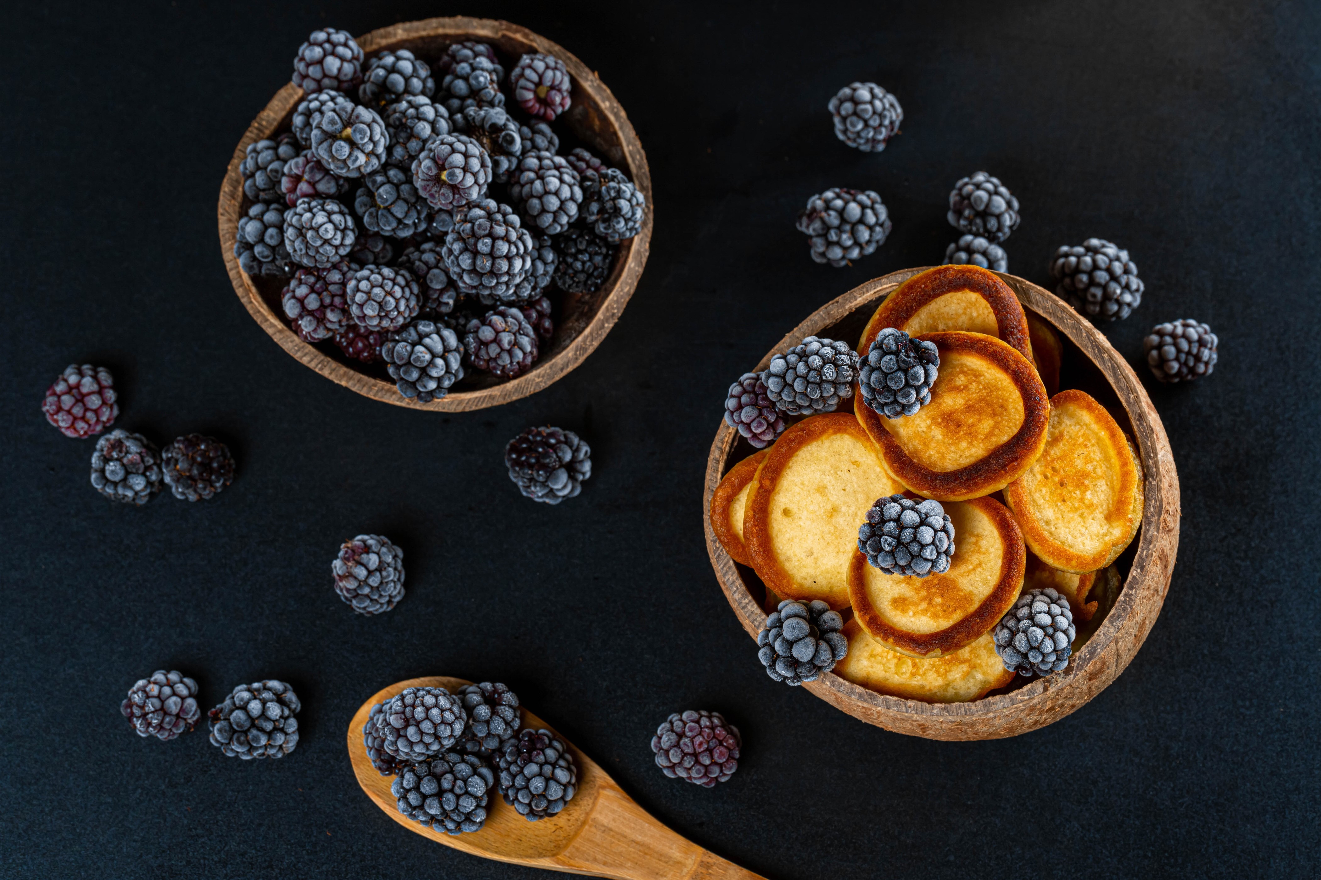 4K Pancakes and Blackberries in Bowls HD Wallpaper