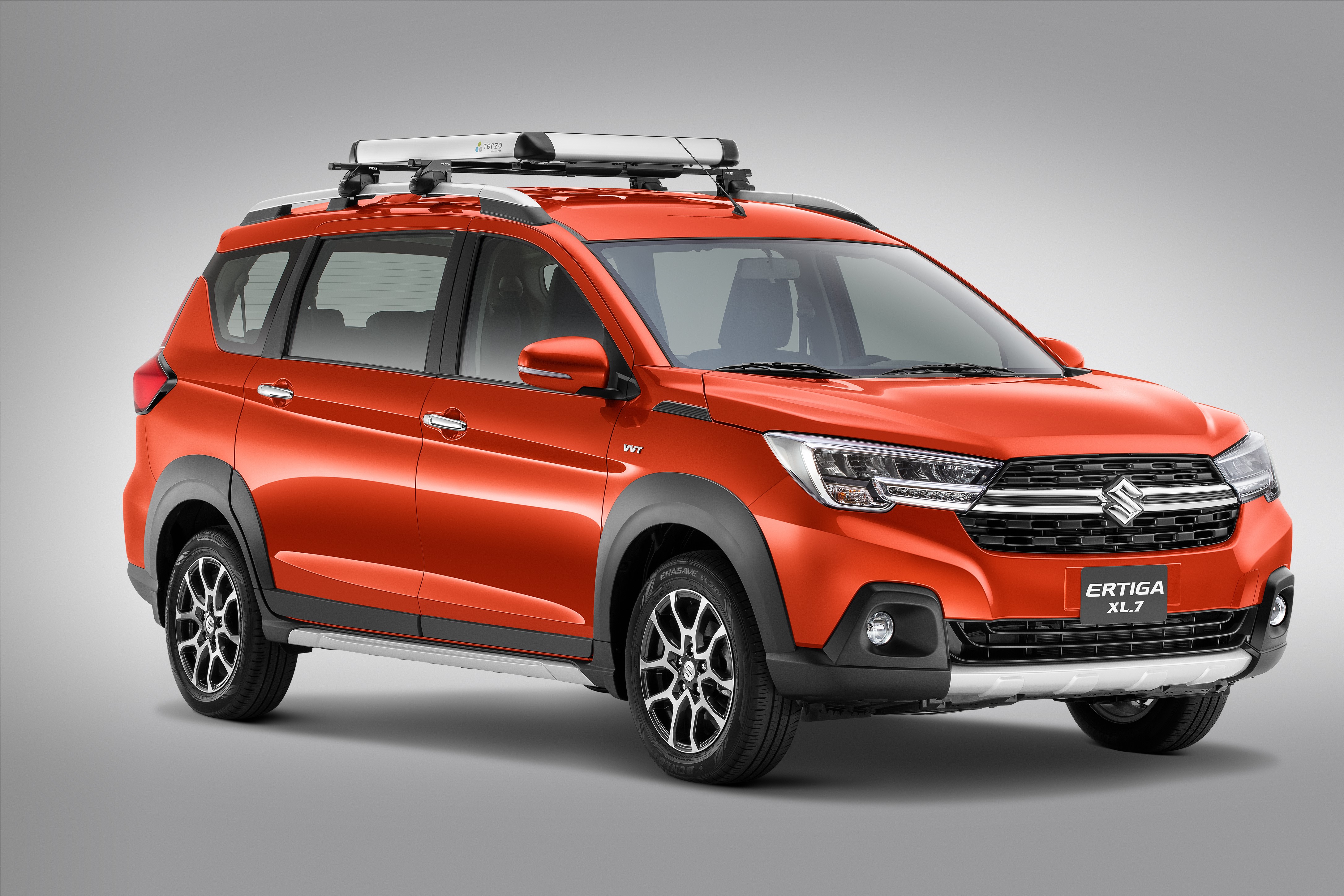 4K Suzuki Ertiga XL7 MX-spec Metallic Red Car HD Wallpaper