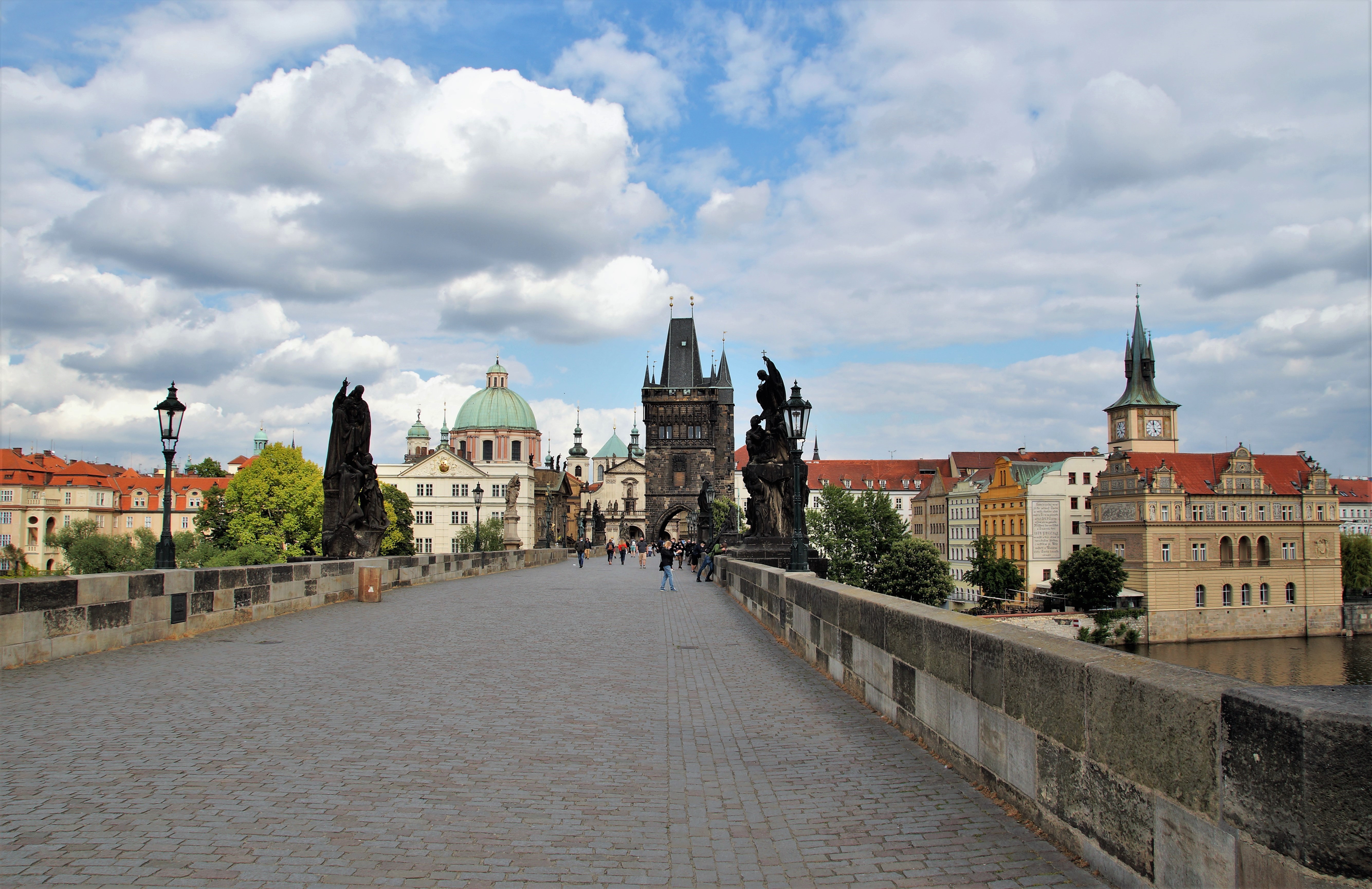 Charles Bridge, Prague, Czech Republic HD Wallpaper