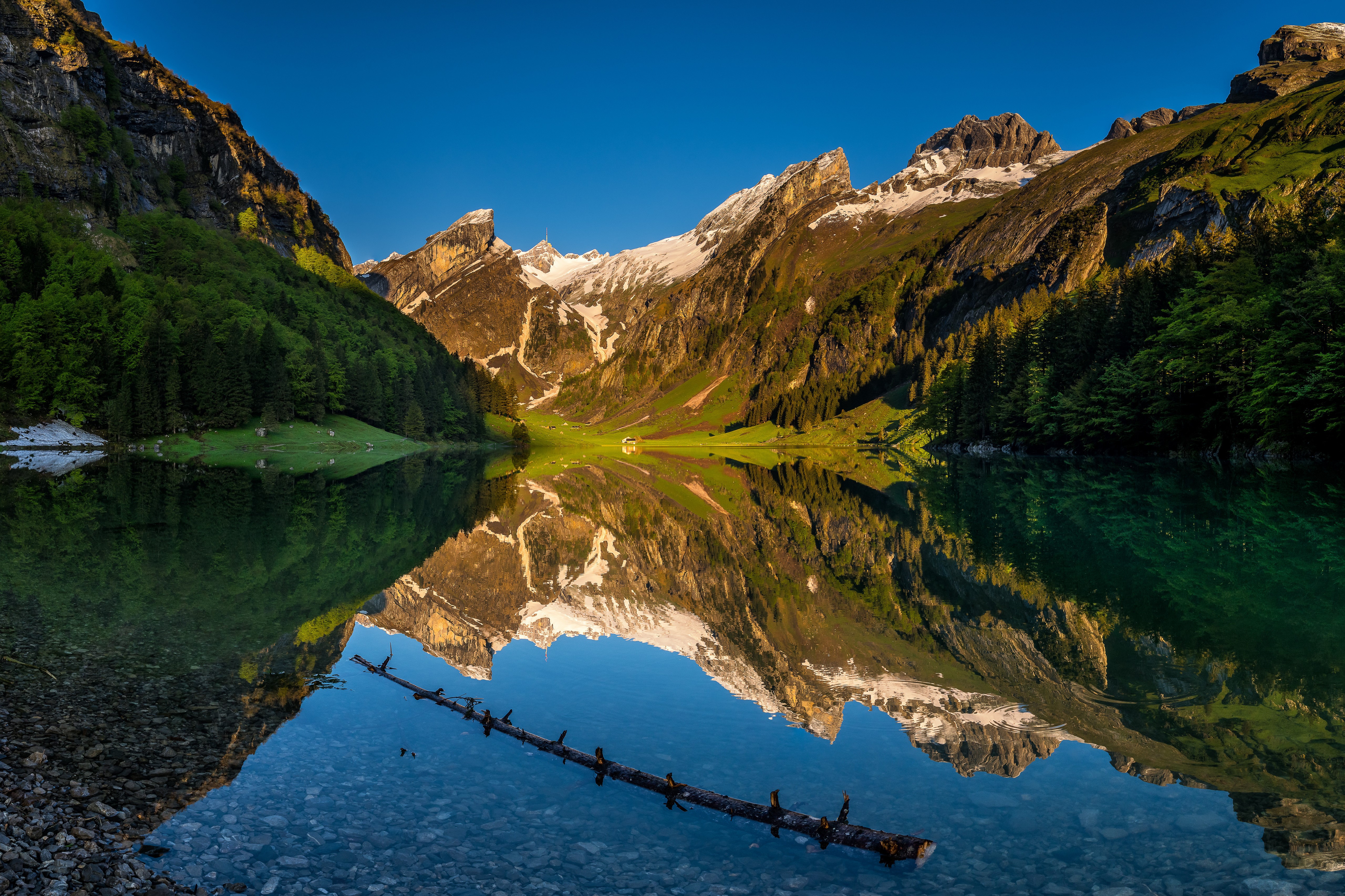 Seealpsee Lake and Mountains in Switzerland HD Wallpaper