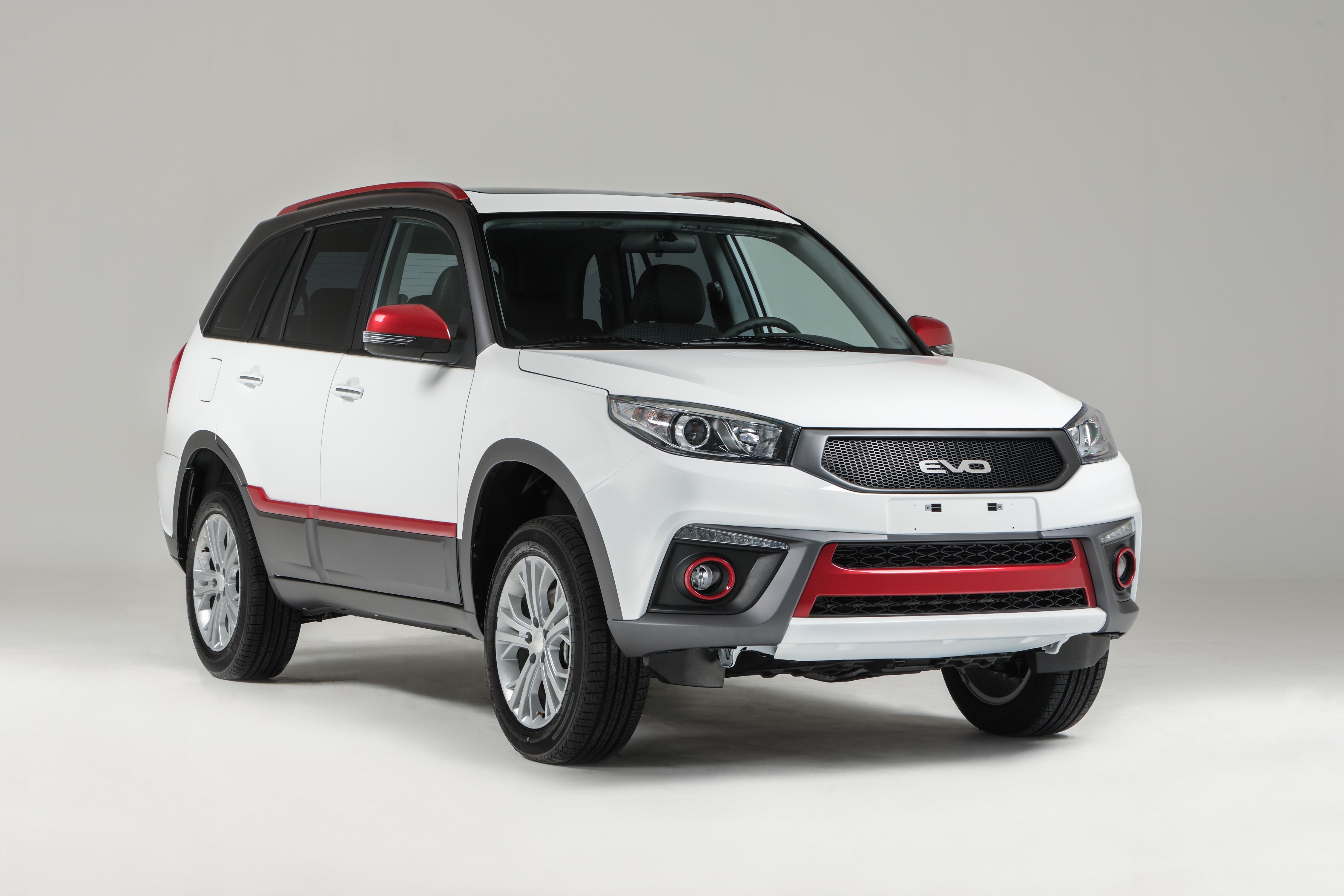 White Chery Tiggo 3 / DR EVO5 Crossover HD Wallpaper