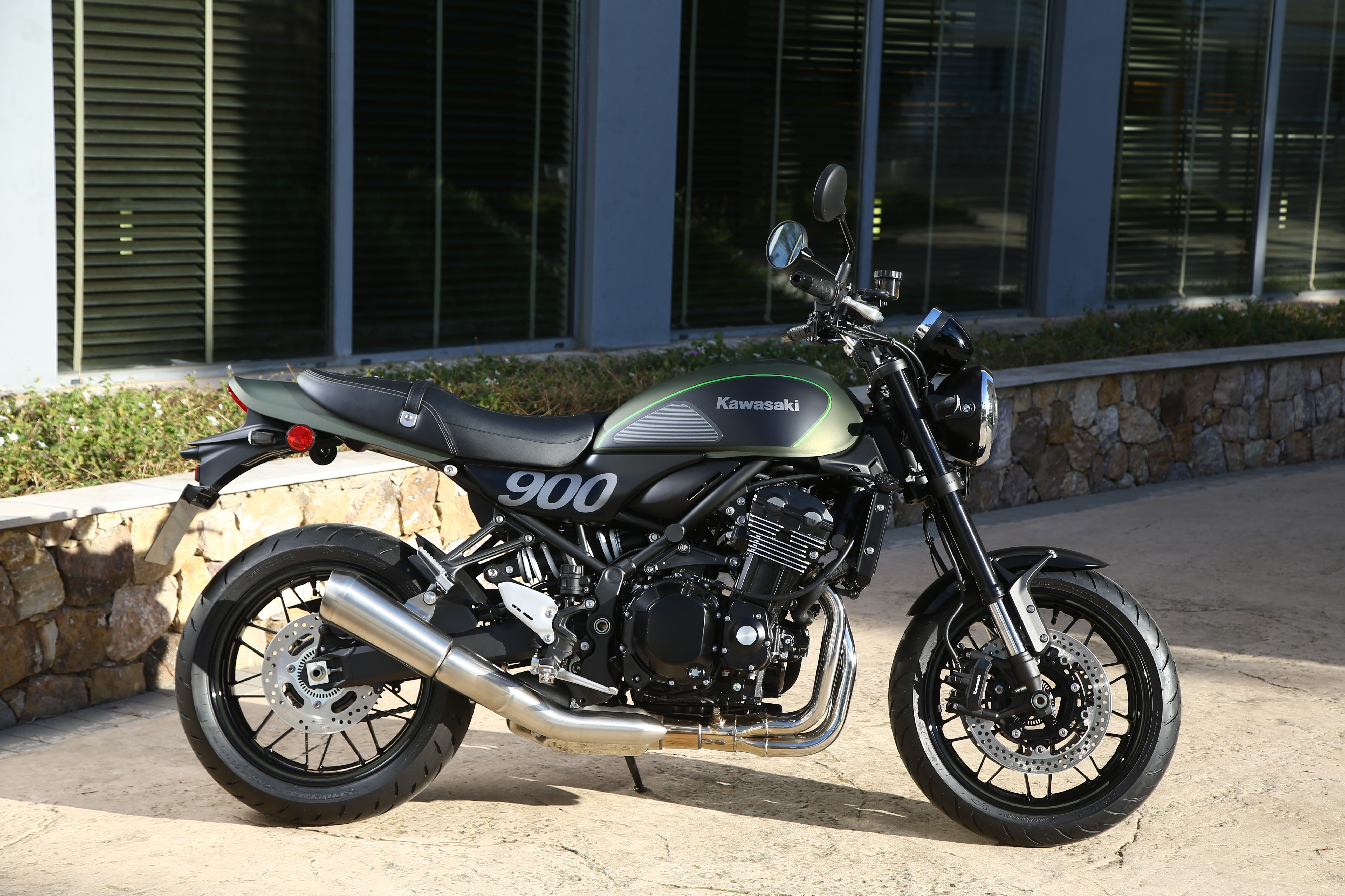 Kawasaki Z900 Motorcycle Side View HD Wallpaper