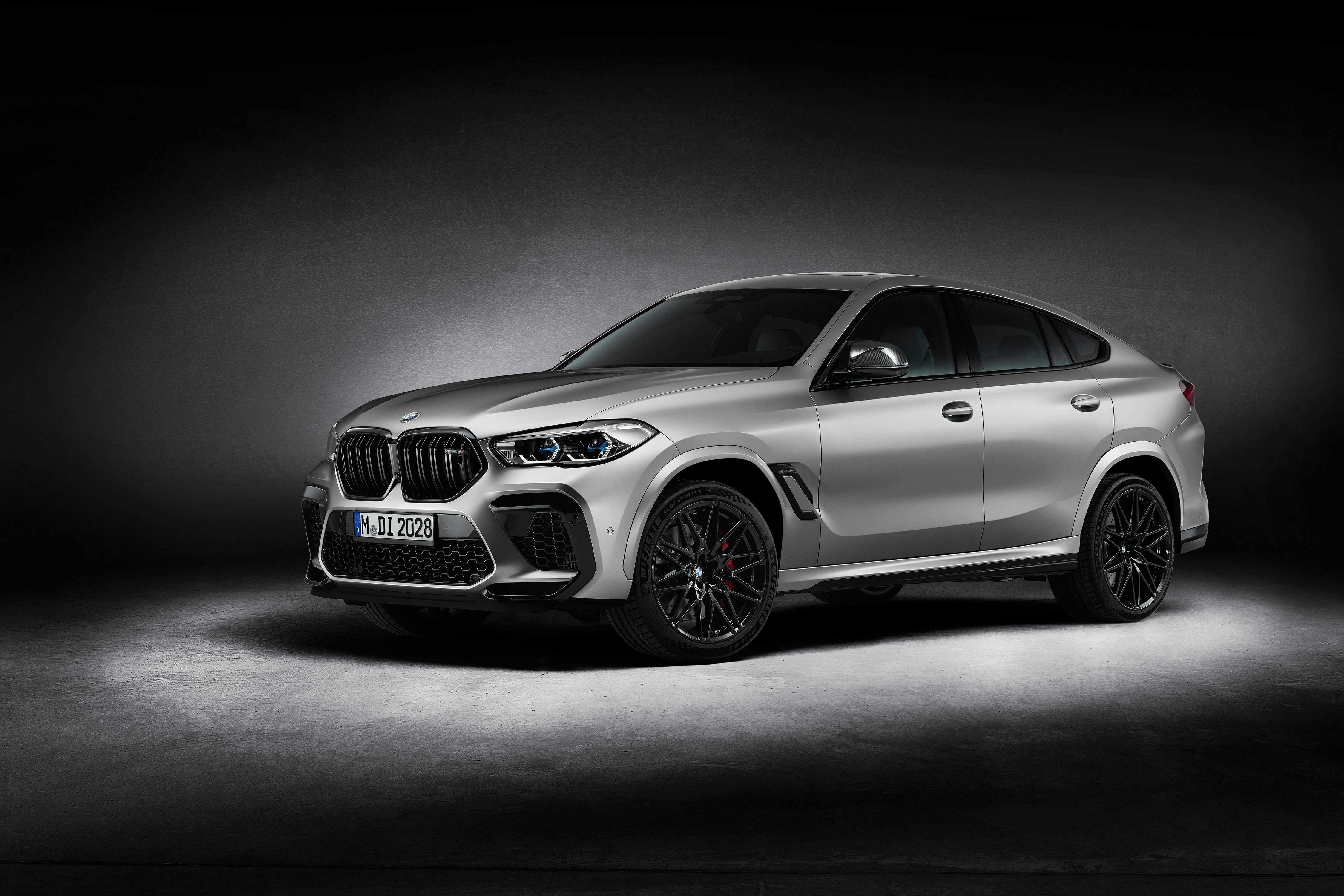 4K BMW X6 M Competition 'First Edition' (F96) Silver 2020 HD Wallpaper