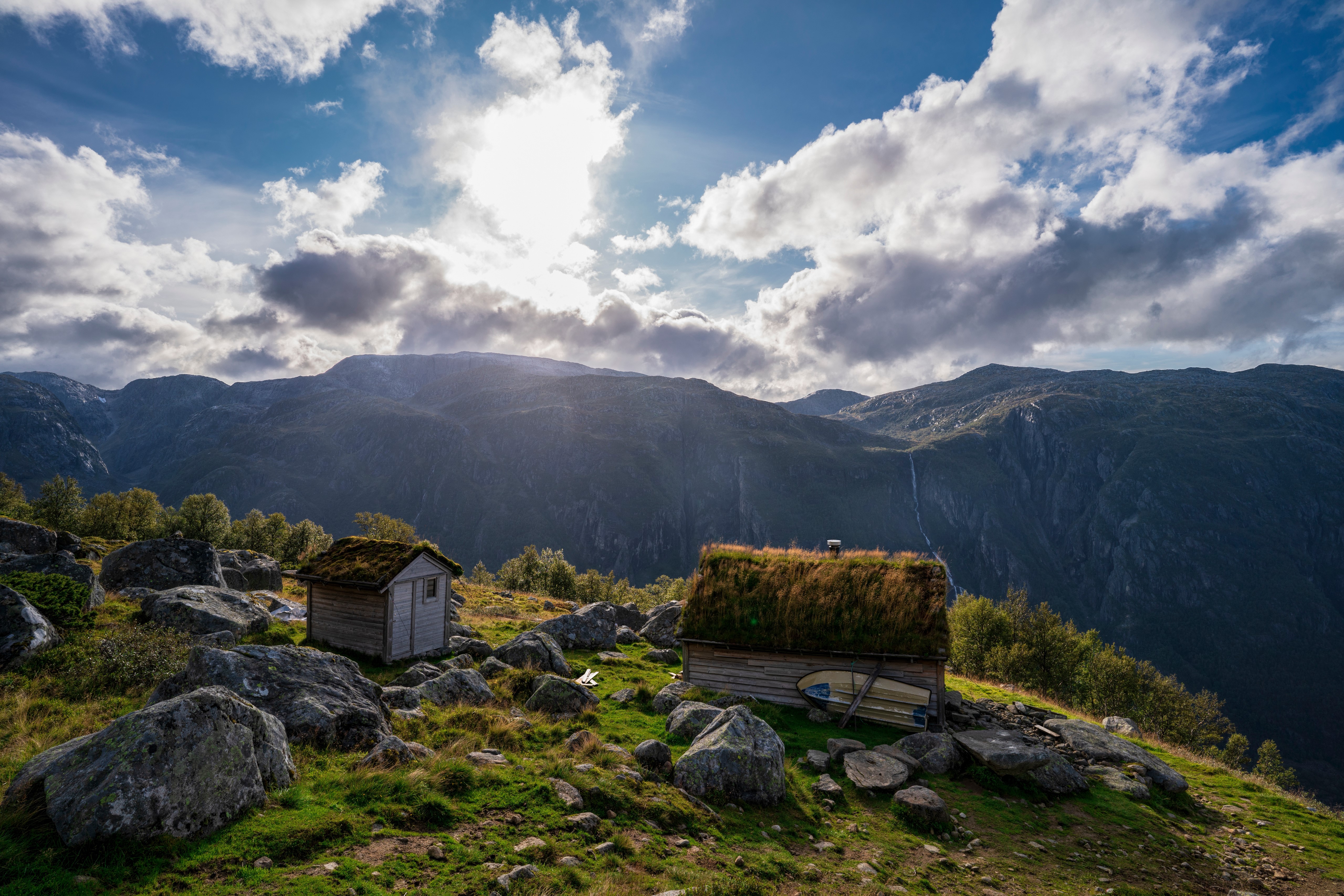 Two cabins in Folgefonna National Park, Norway HD Wallpaper