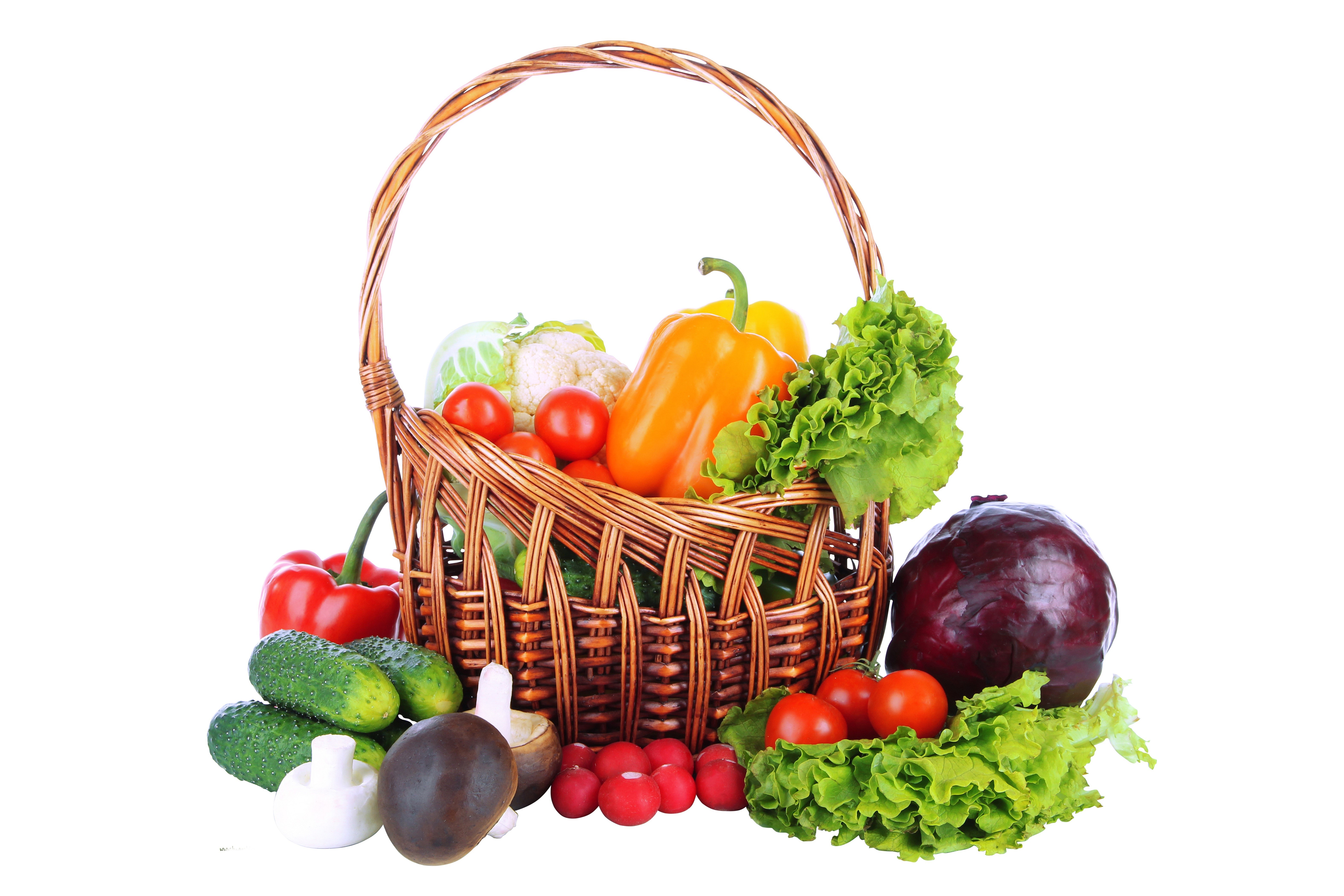 Vegetables in a wicker basket HD Wallpaper