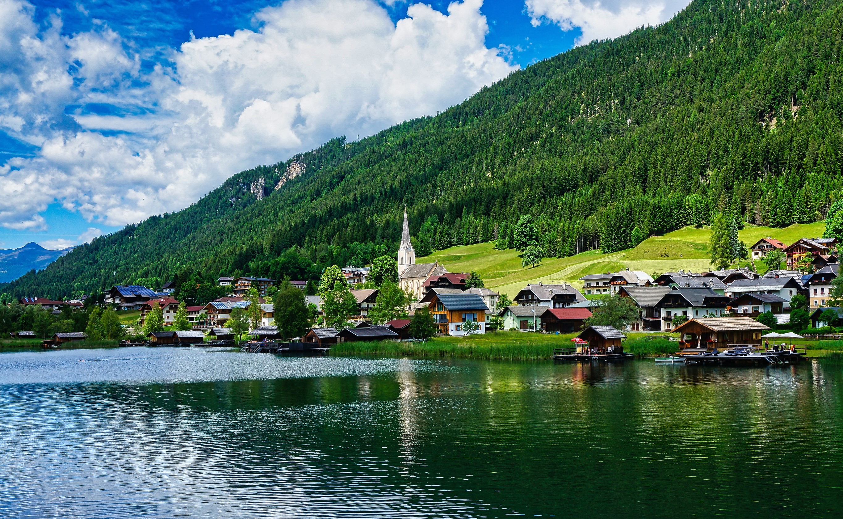 Neusach on Lake Weissensee, Austria HD Wallpaper