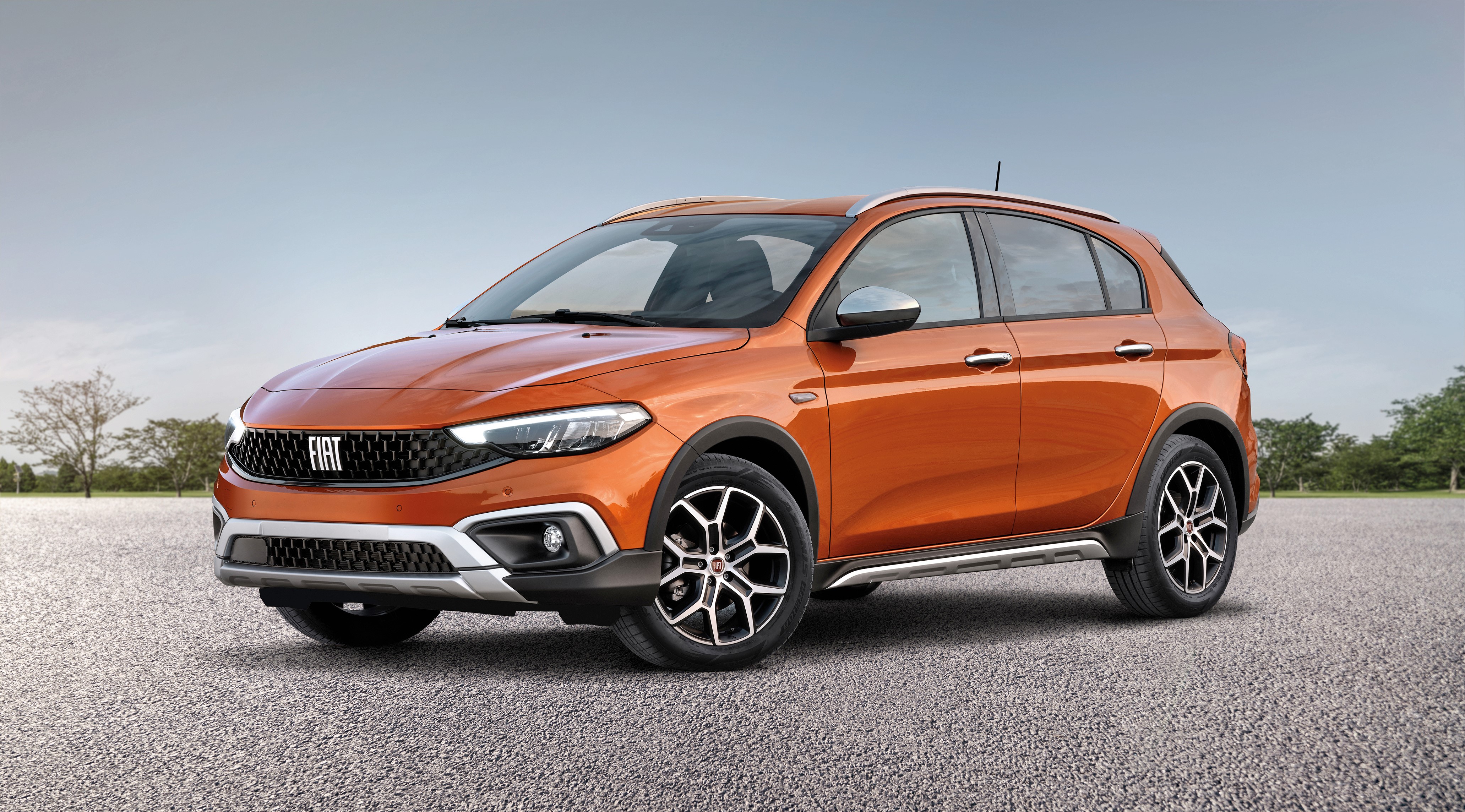4K Fiat Tipo Cross Crossover HD Wallpaper