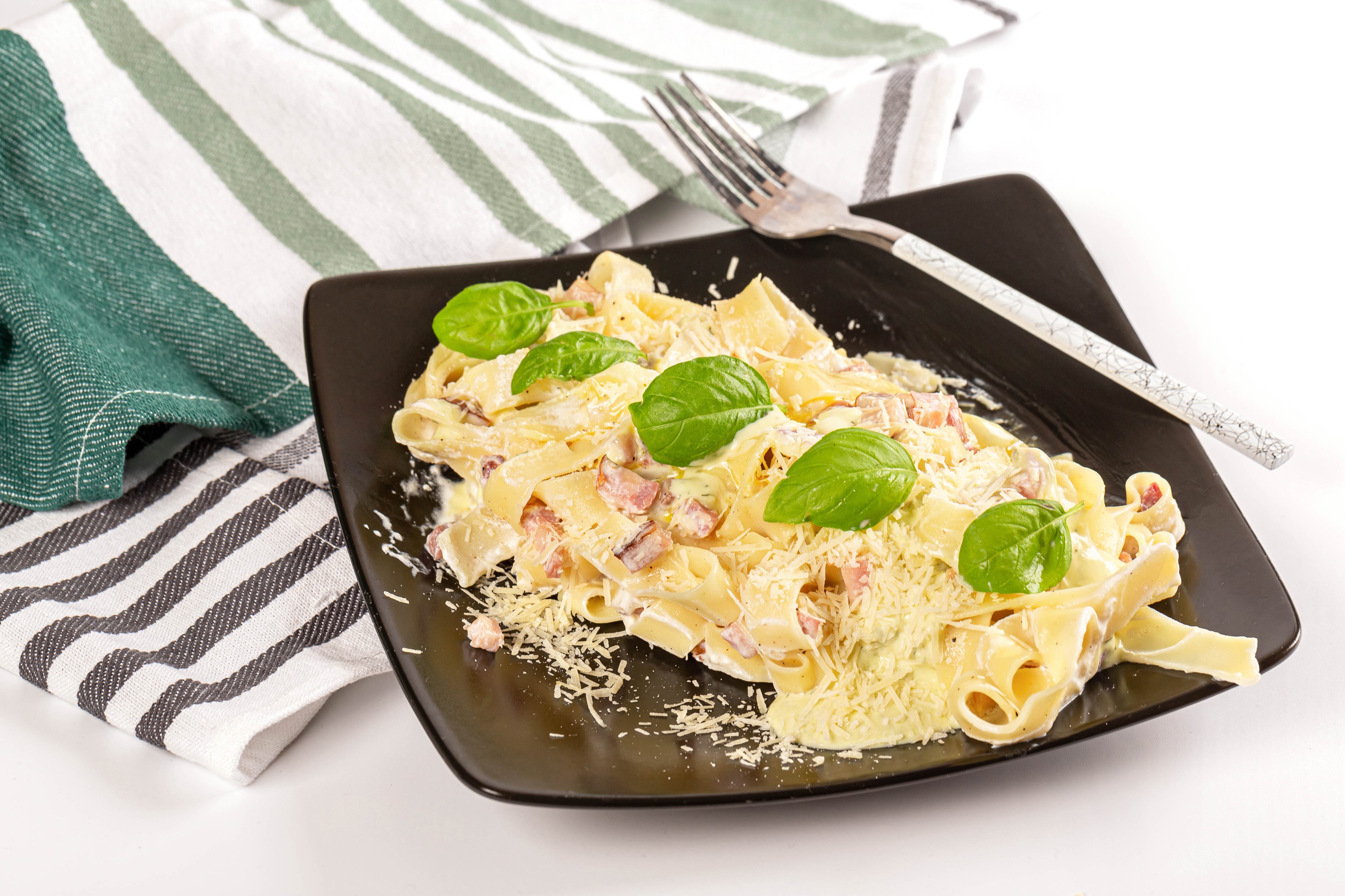 Pasta Carbonara with Basil and Parmesan on a Plate HD Wallpaper