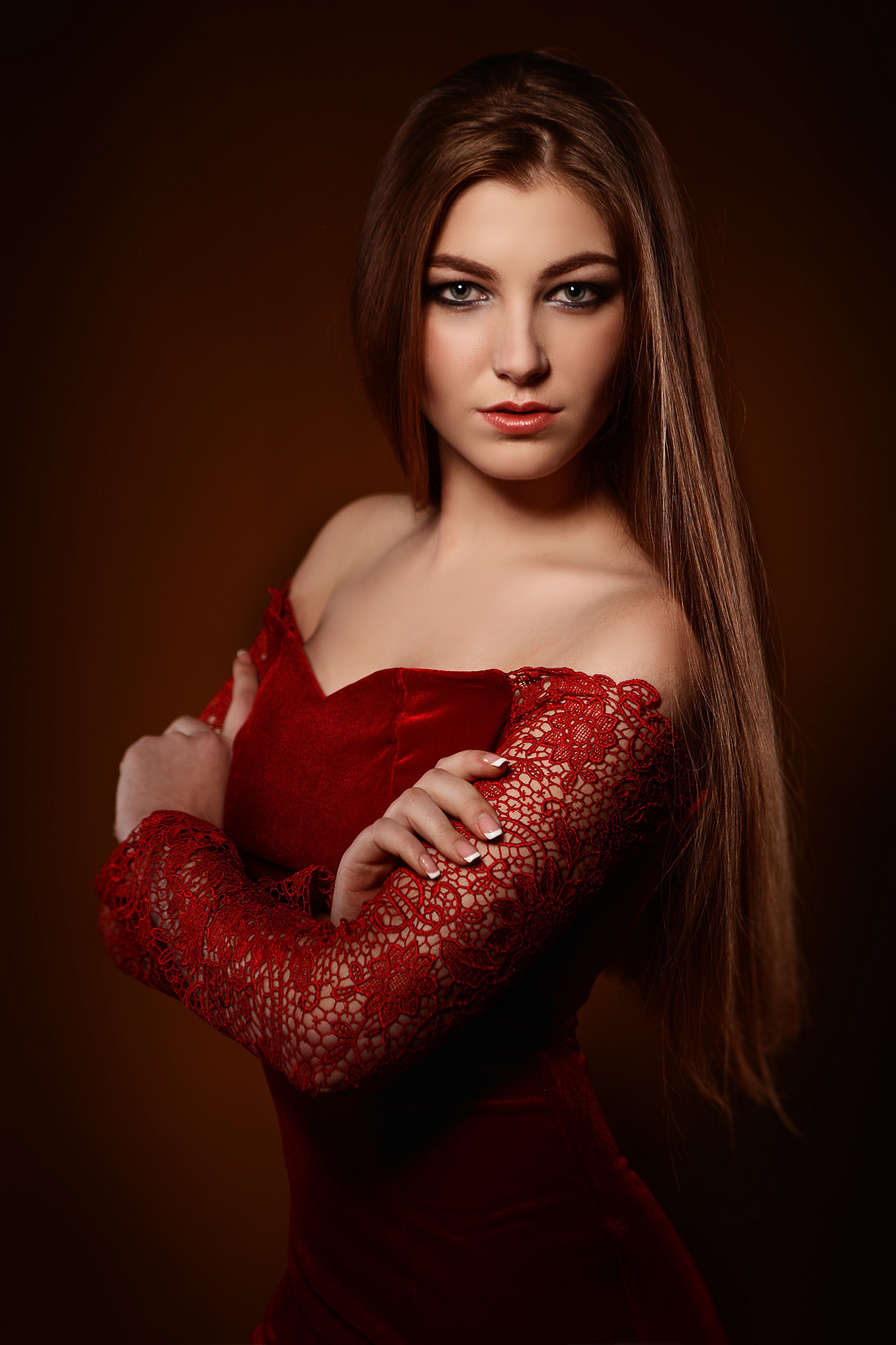 Woman in red dress with lace sleeves HD Phone Wallpaper