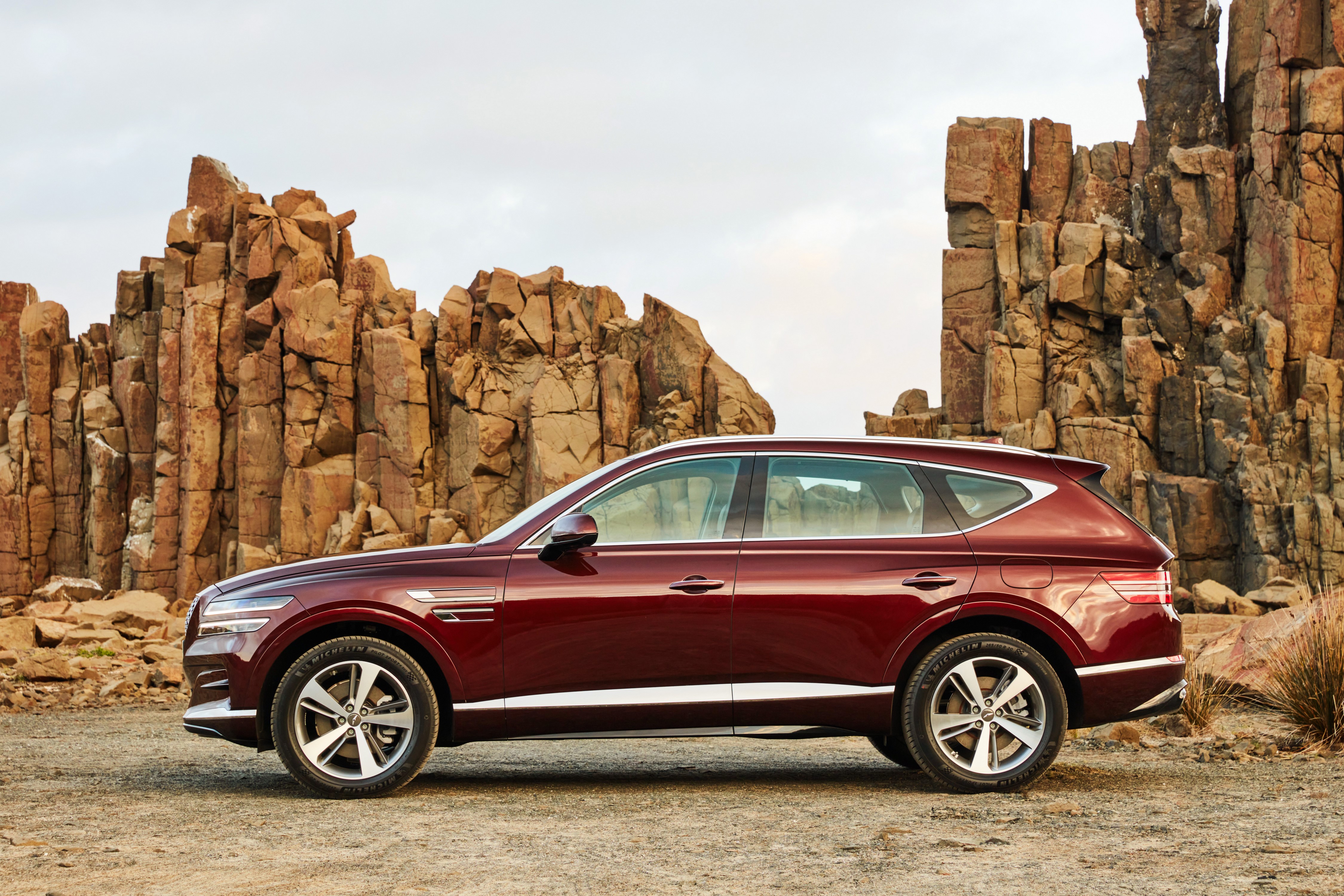 Genesis GV80 2.5T Crossover in Wine Color HD Wallpaper