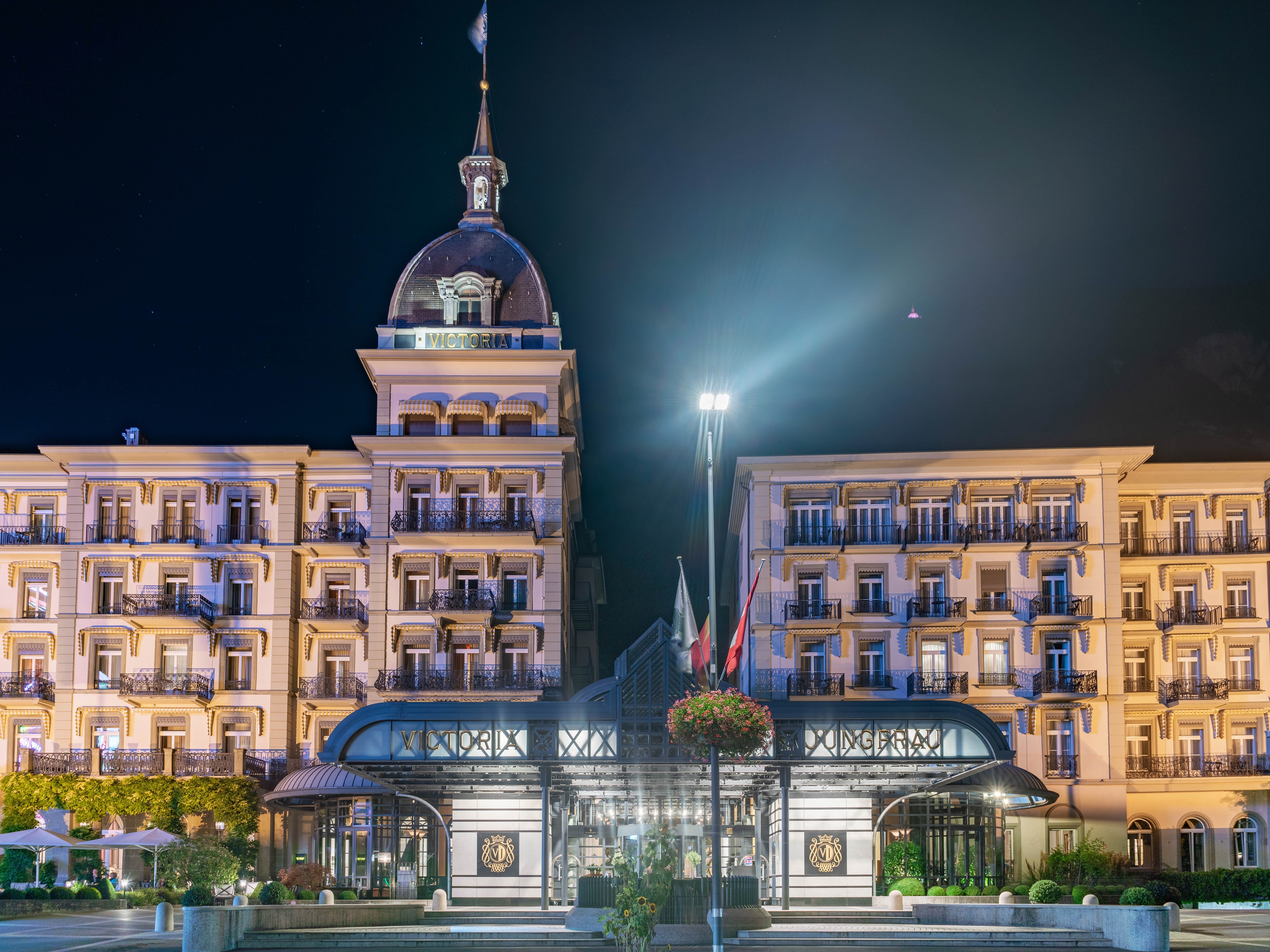 Victoria Jungfrau Grand Hotel & Spa, Interlaken, Switzerland at Night HD Wallpaper