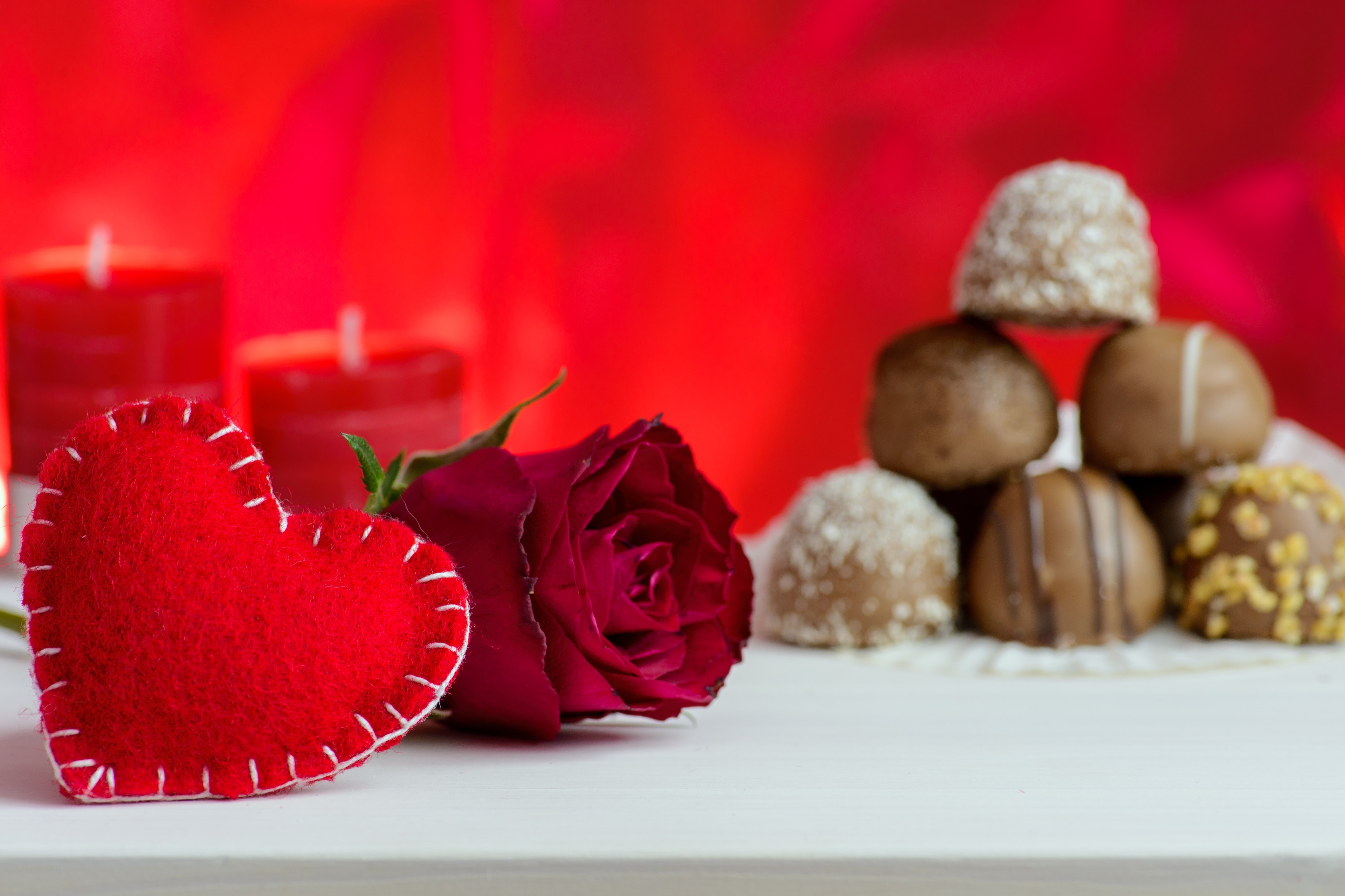 4K Valentine's Day Rose and Chocolates HD Wallpaper