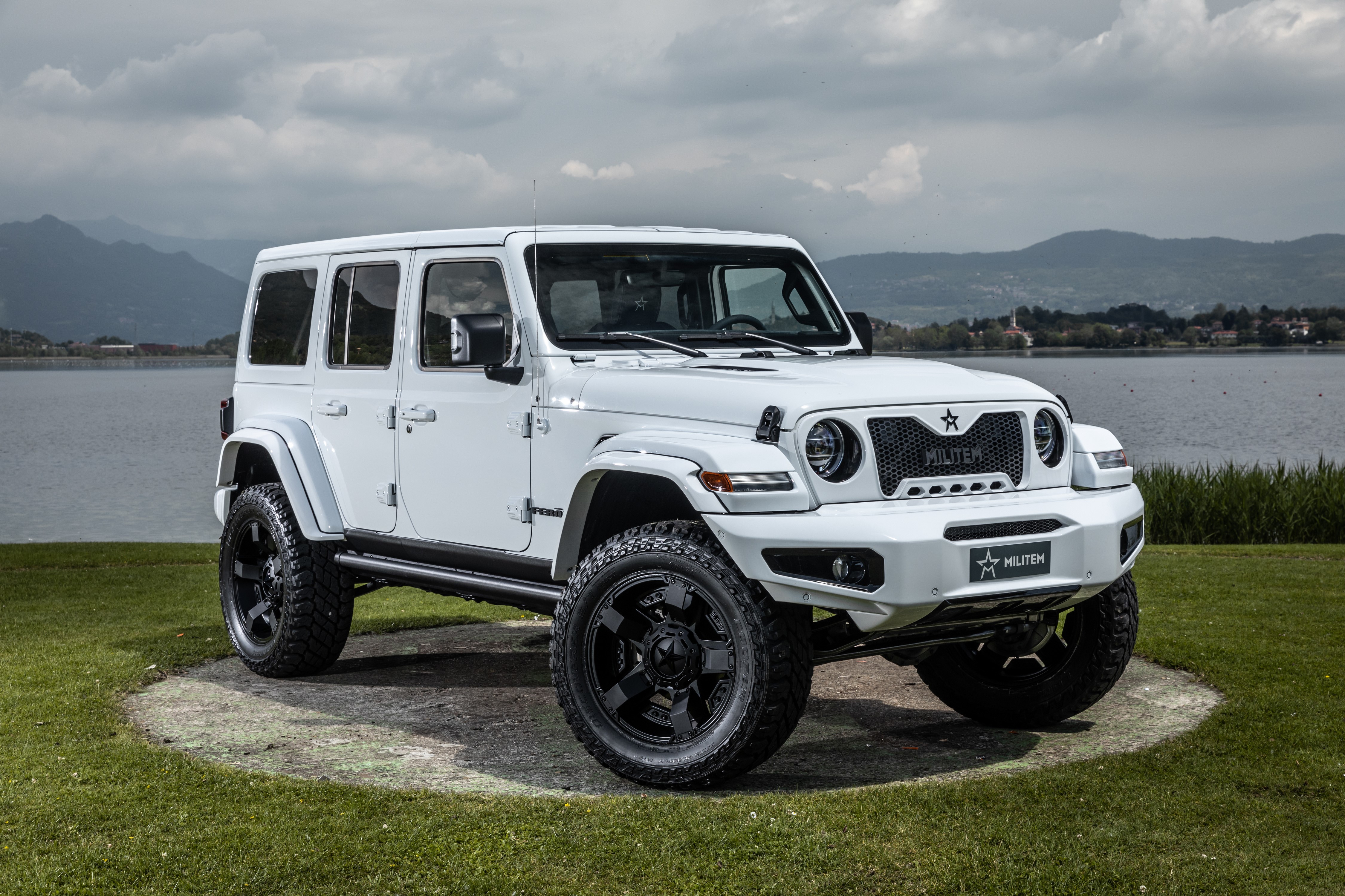 White Militem Jeep Wrangler SUV HD Wallpaper