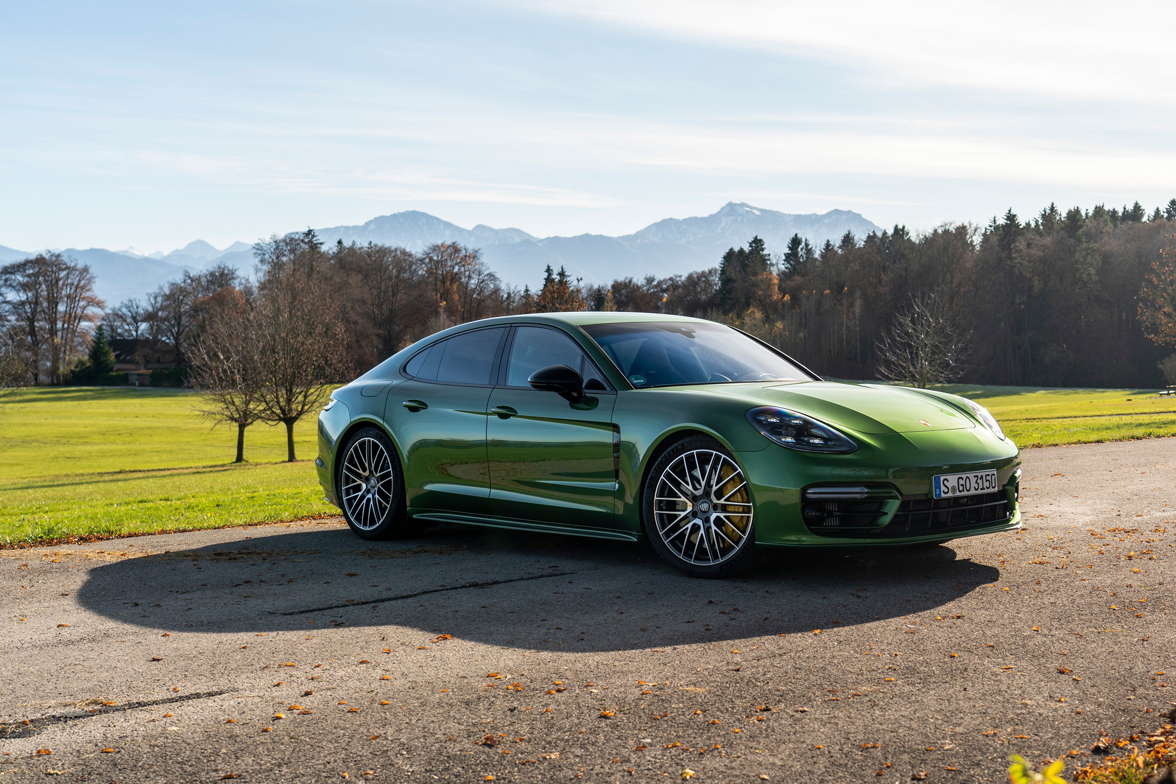 2020 Porsche Panamera 4S Metallic Green HD Wallpaper