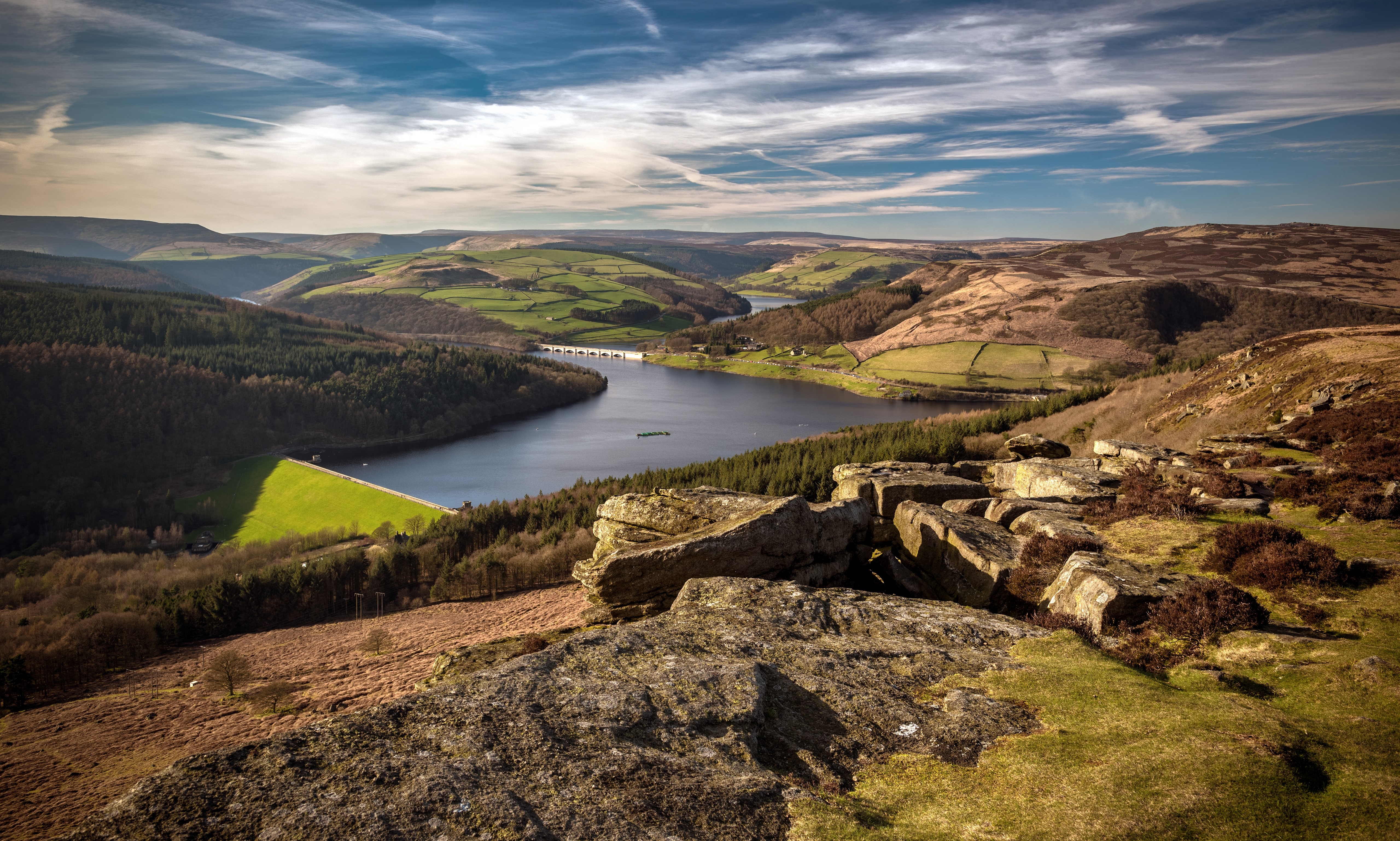 Bamford Edge Reservoir, Derbyshire, England HD Wallpaper