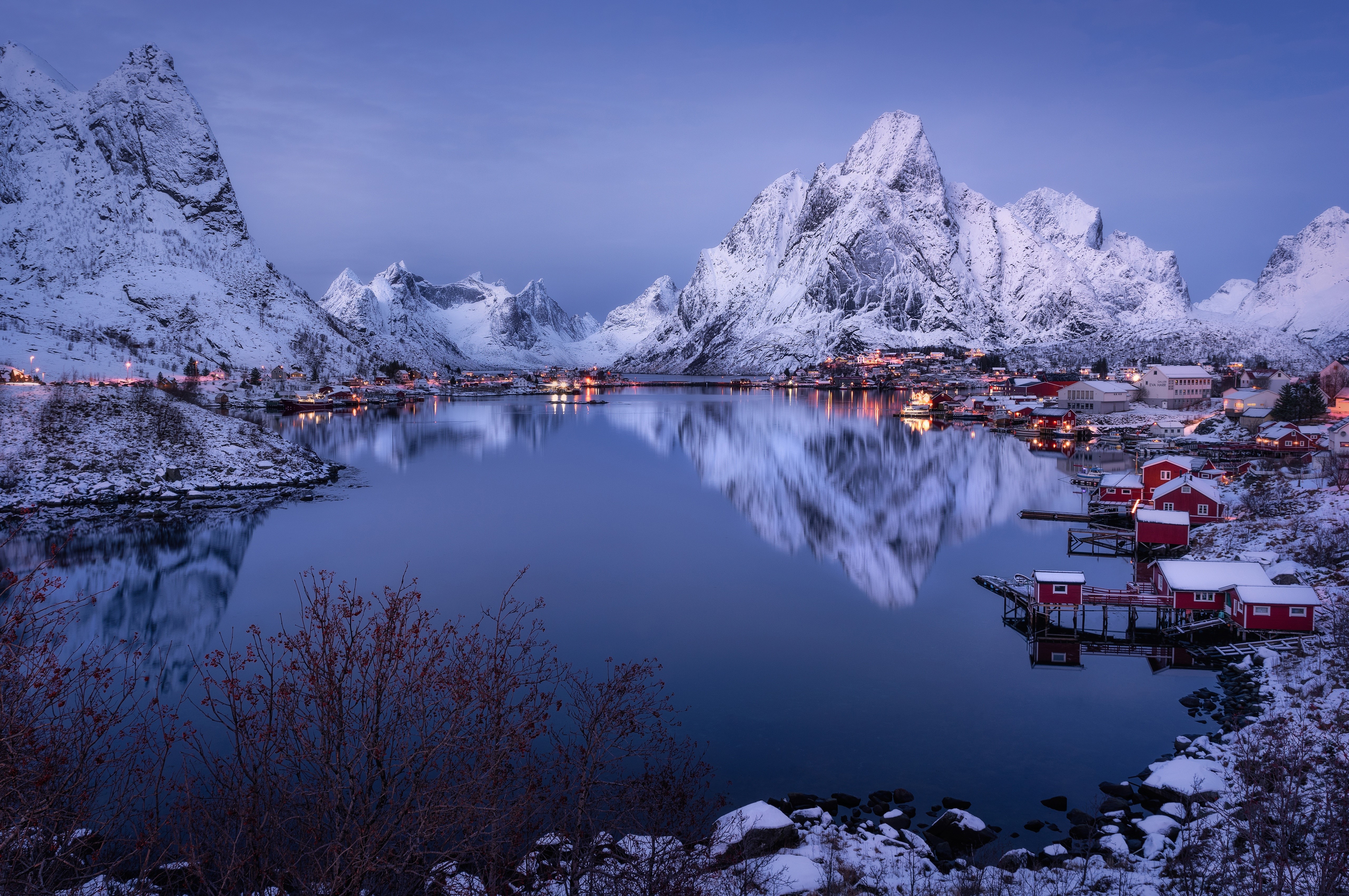 Winter Mountains and Houses Reflection in Norway HD Wallpaper