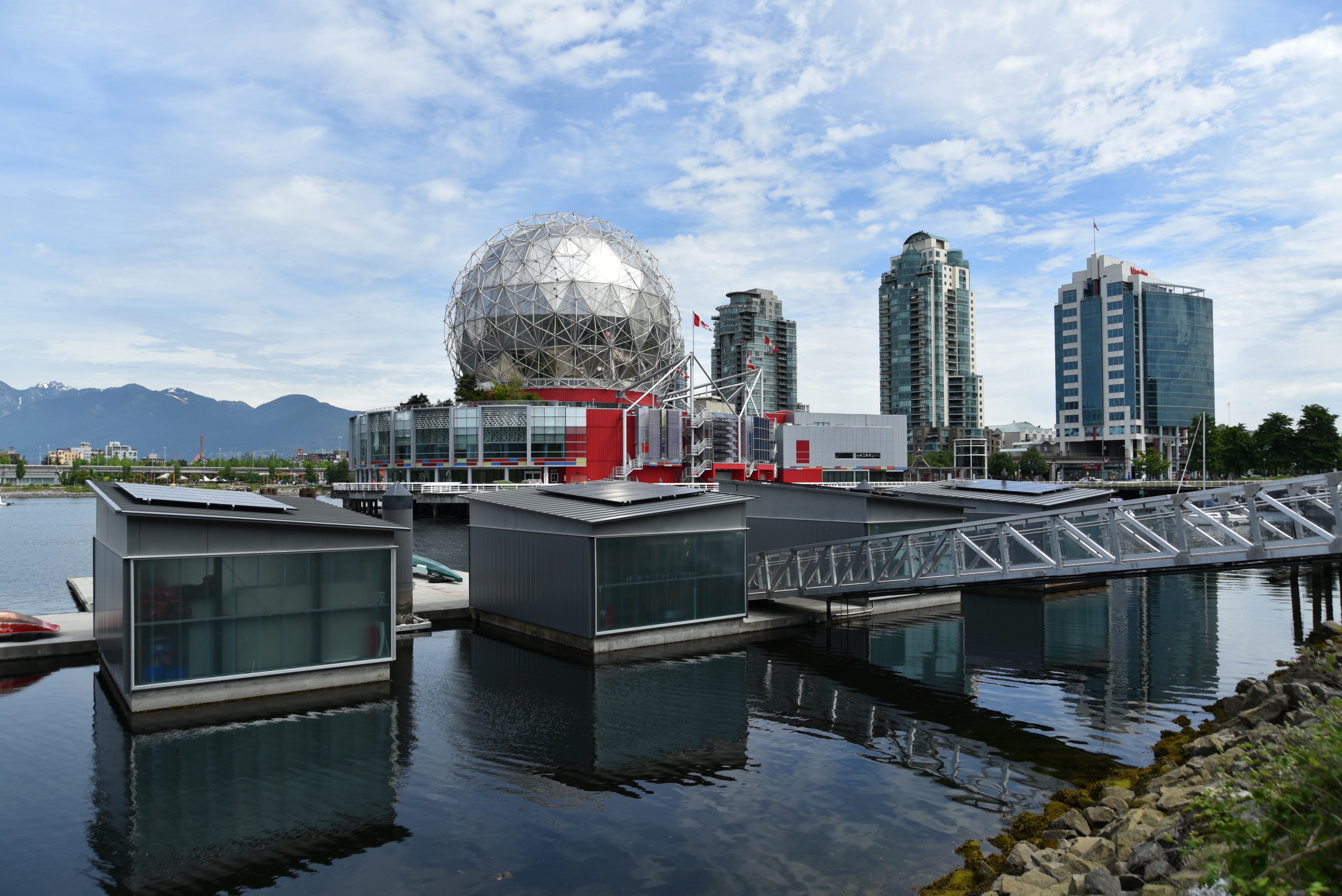 Science World and Vancouver Skyline HD Wallpaper