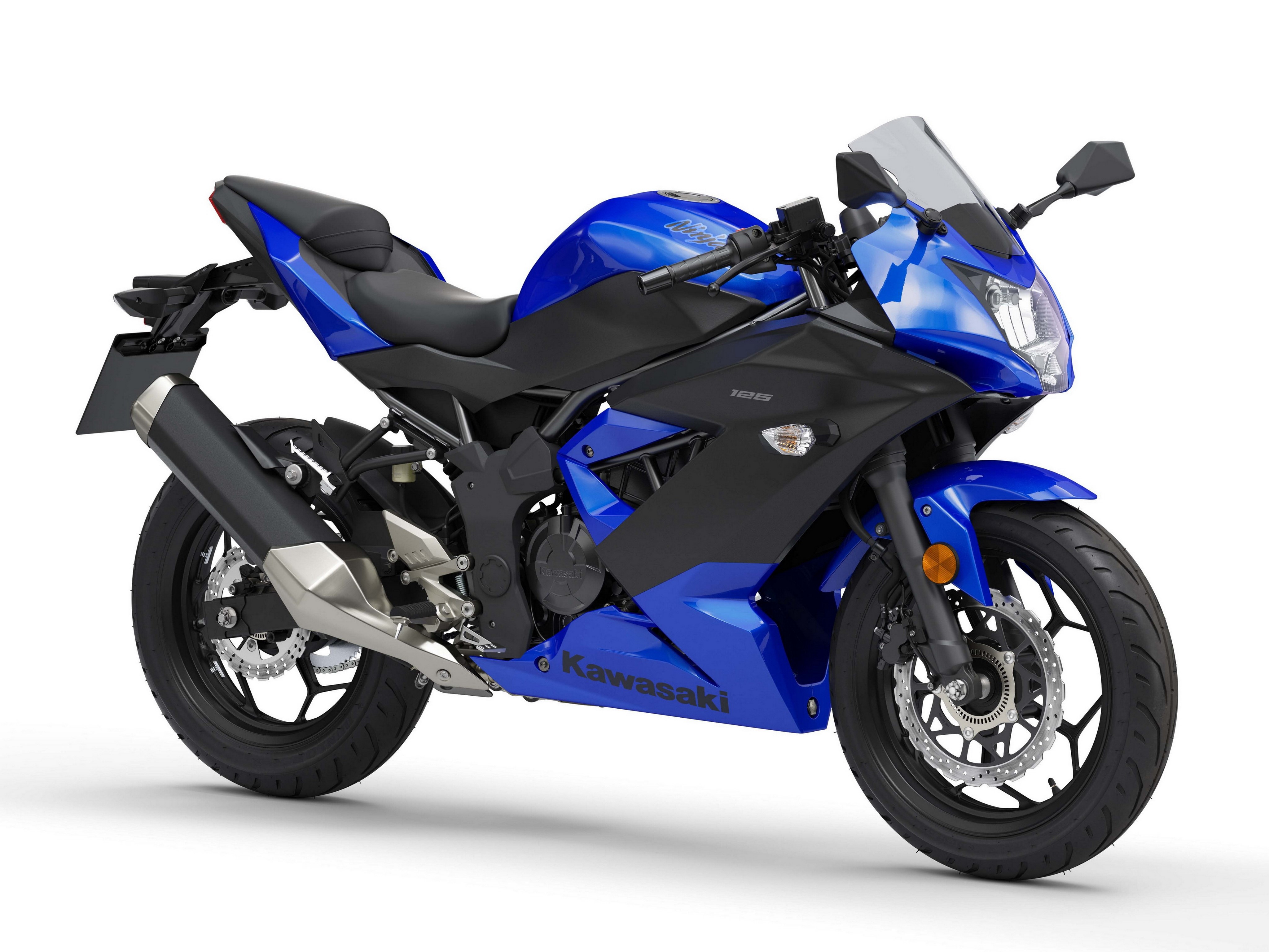 Kawasaki Ninja 125 motorcycle HD Wallpaper