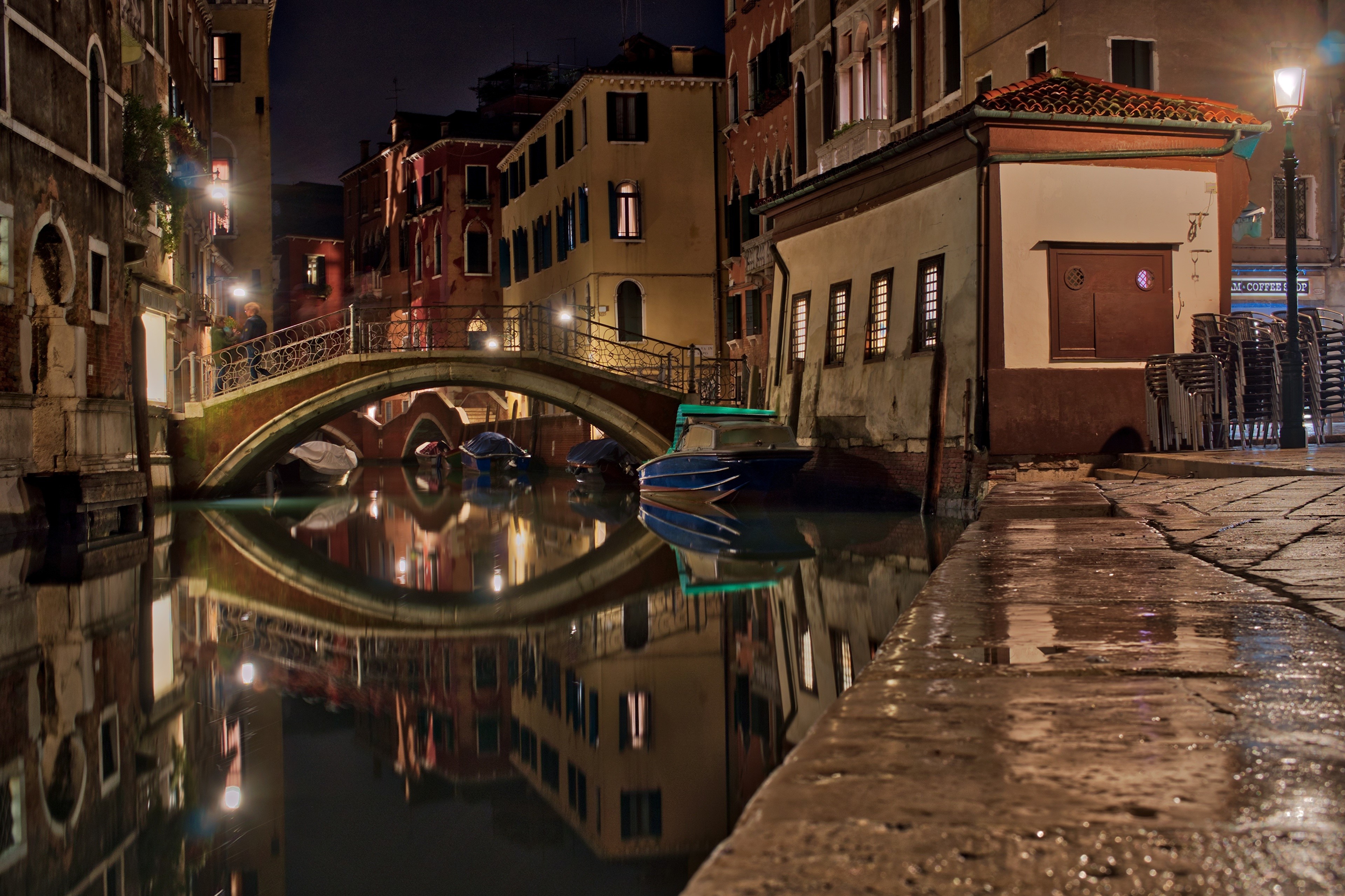 Venice at Night: Canal, Bridge, and Motorboat HD Wallpaper