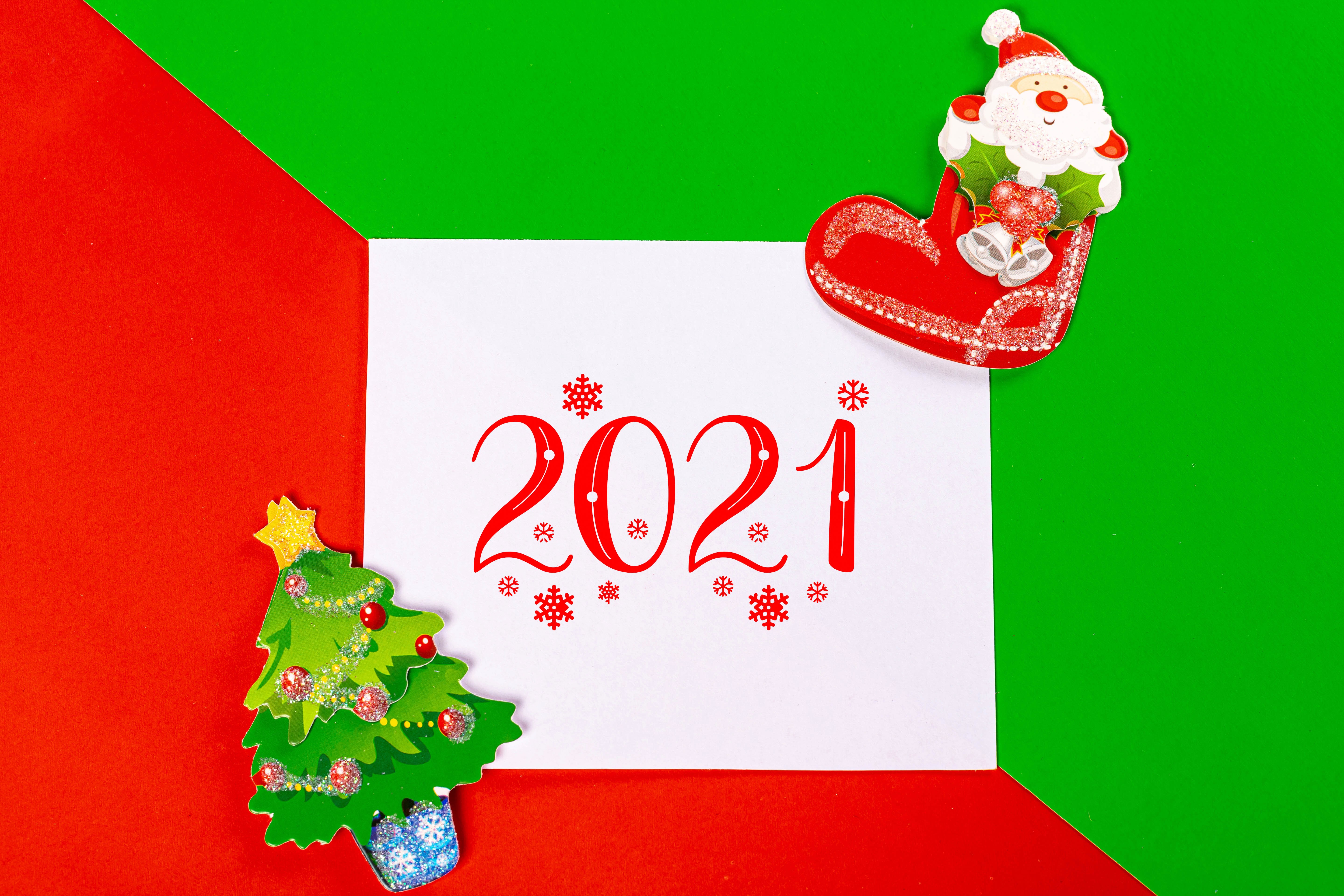 Christmas 2021 with Santa and Tree HD Wallpaper