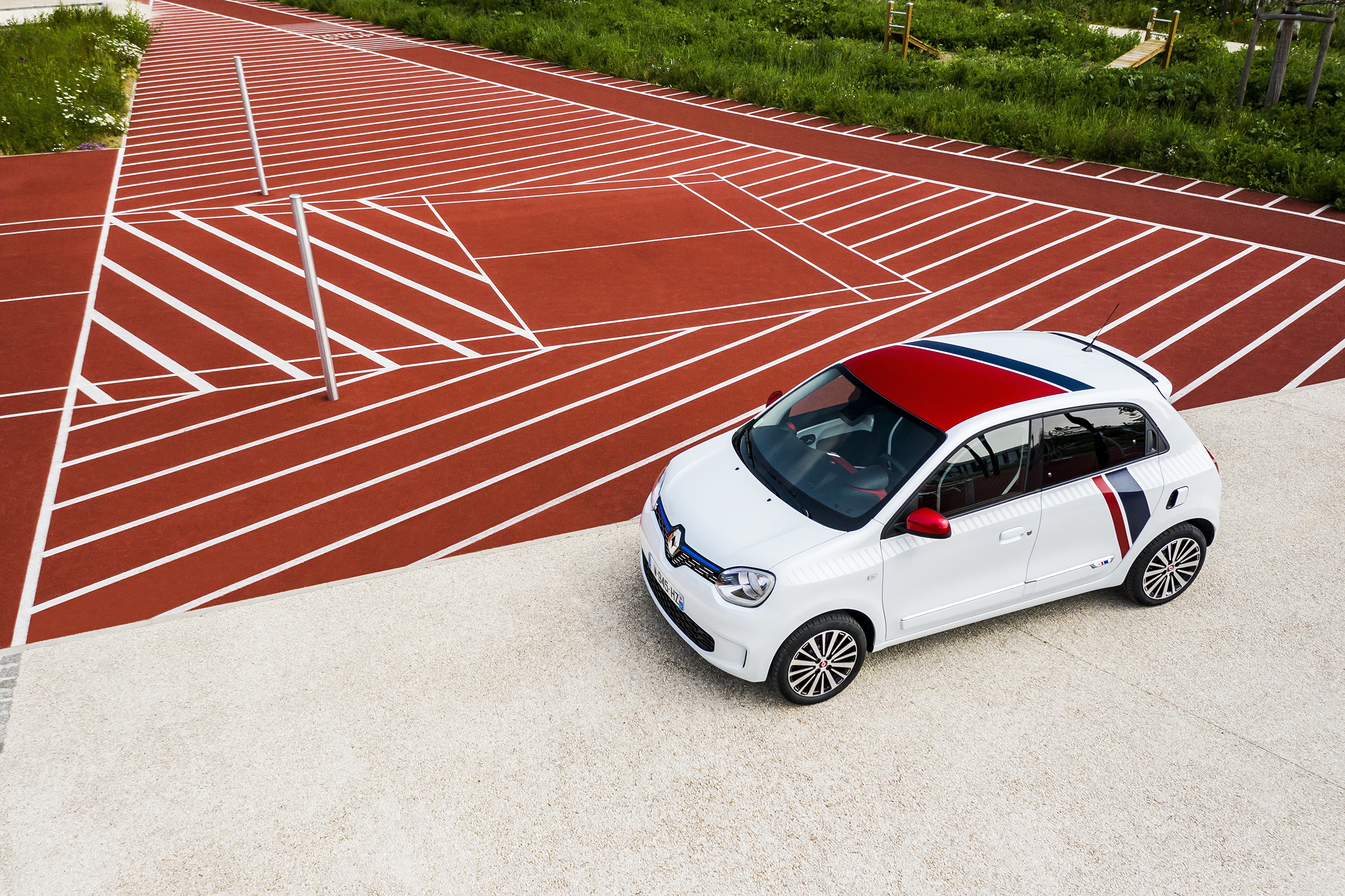 4K 2019 Renault Twingo Le Coq Sportif HD Wallpaper
