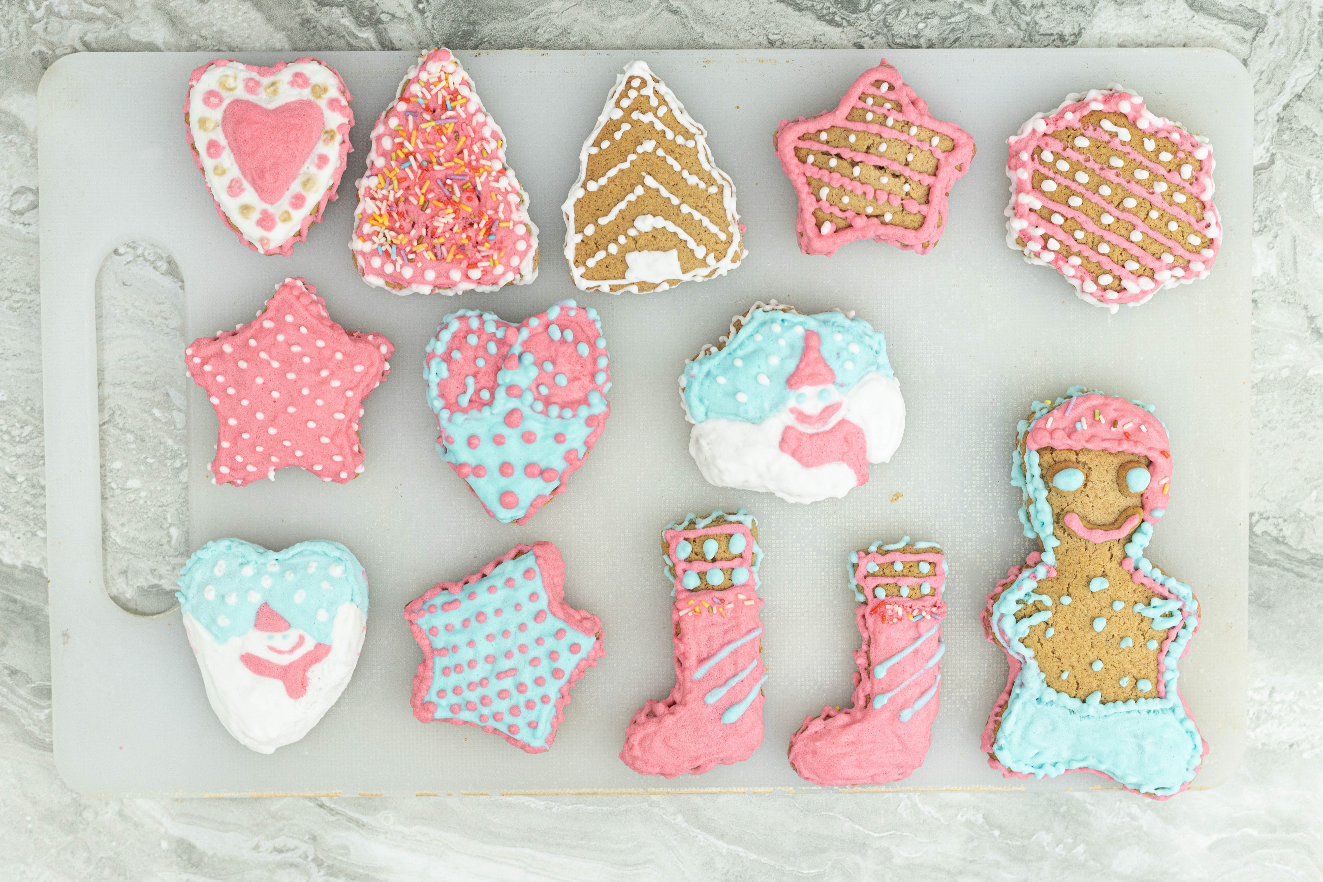 Christmas cookies in various shapes and designs HD Wallpaper