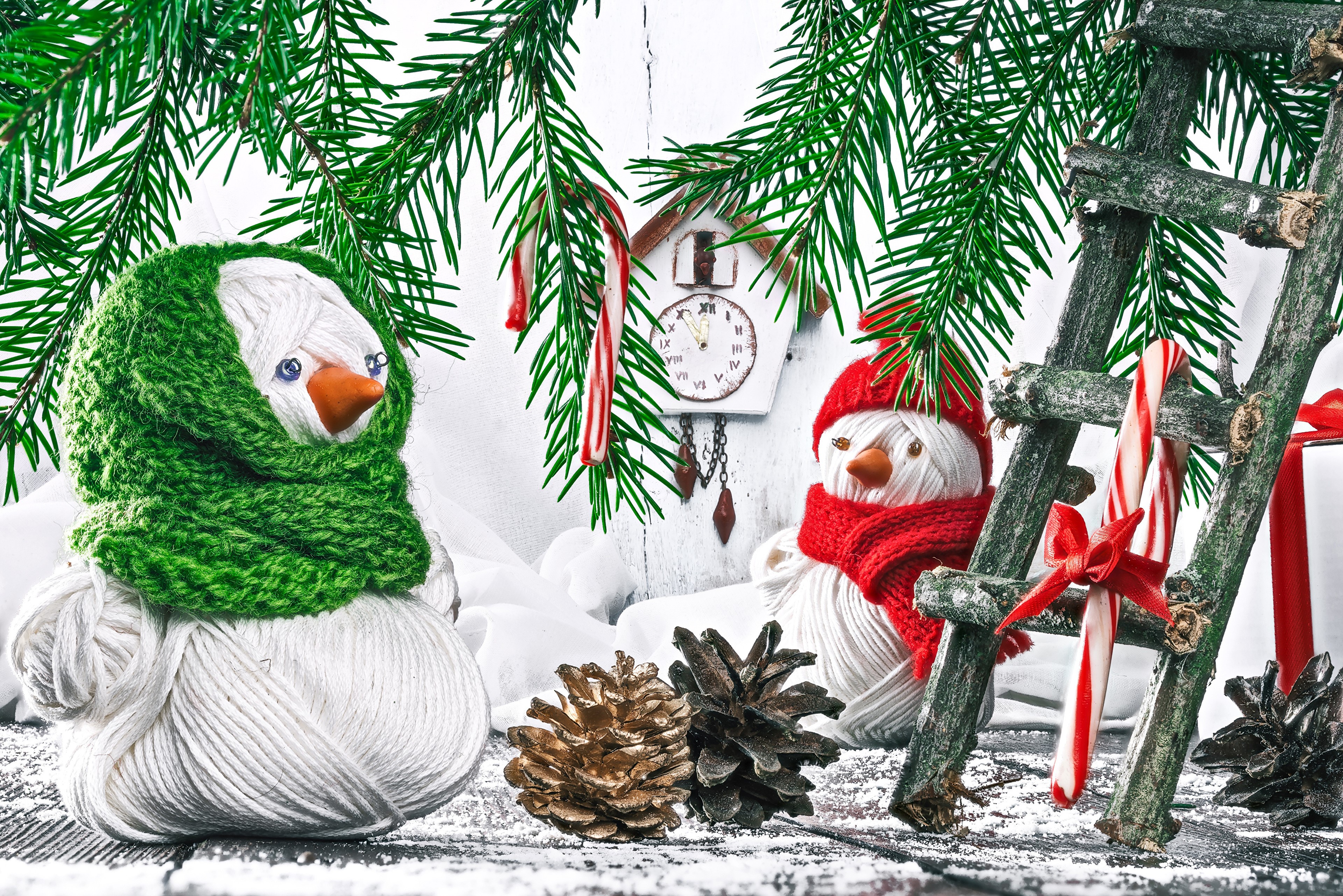 Christmas Snowmen with Pine Cones and Candy Canes HD Wallpaper