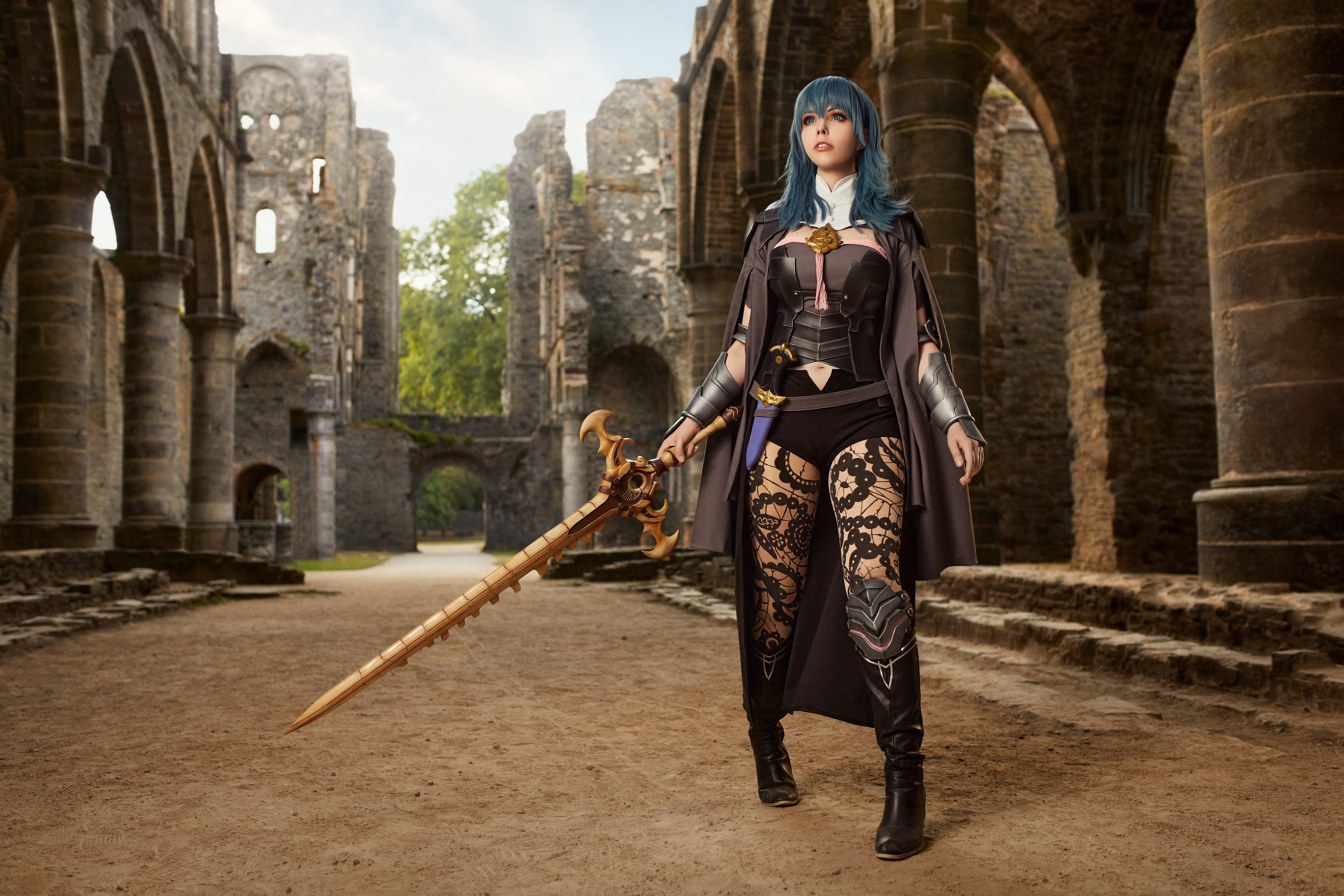 Byleth from Fire Emblem Cosplay with Sword HD Wallpaper