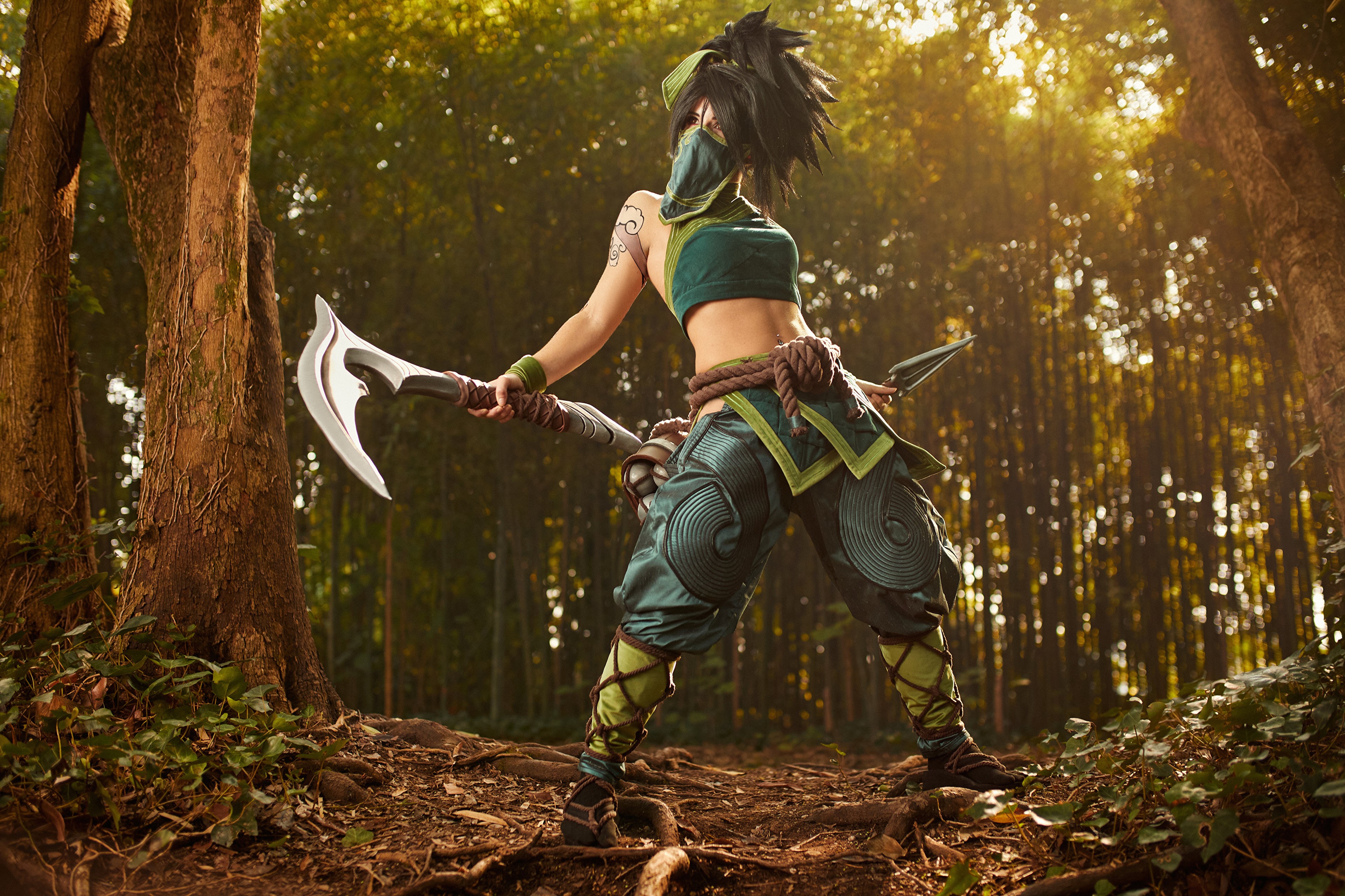 Akali from League of Legends with battle axes HD Wallpaper