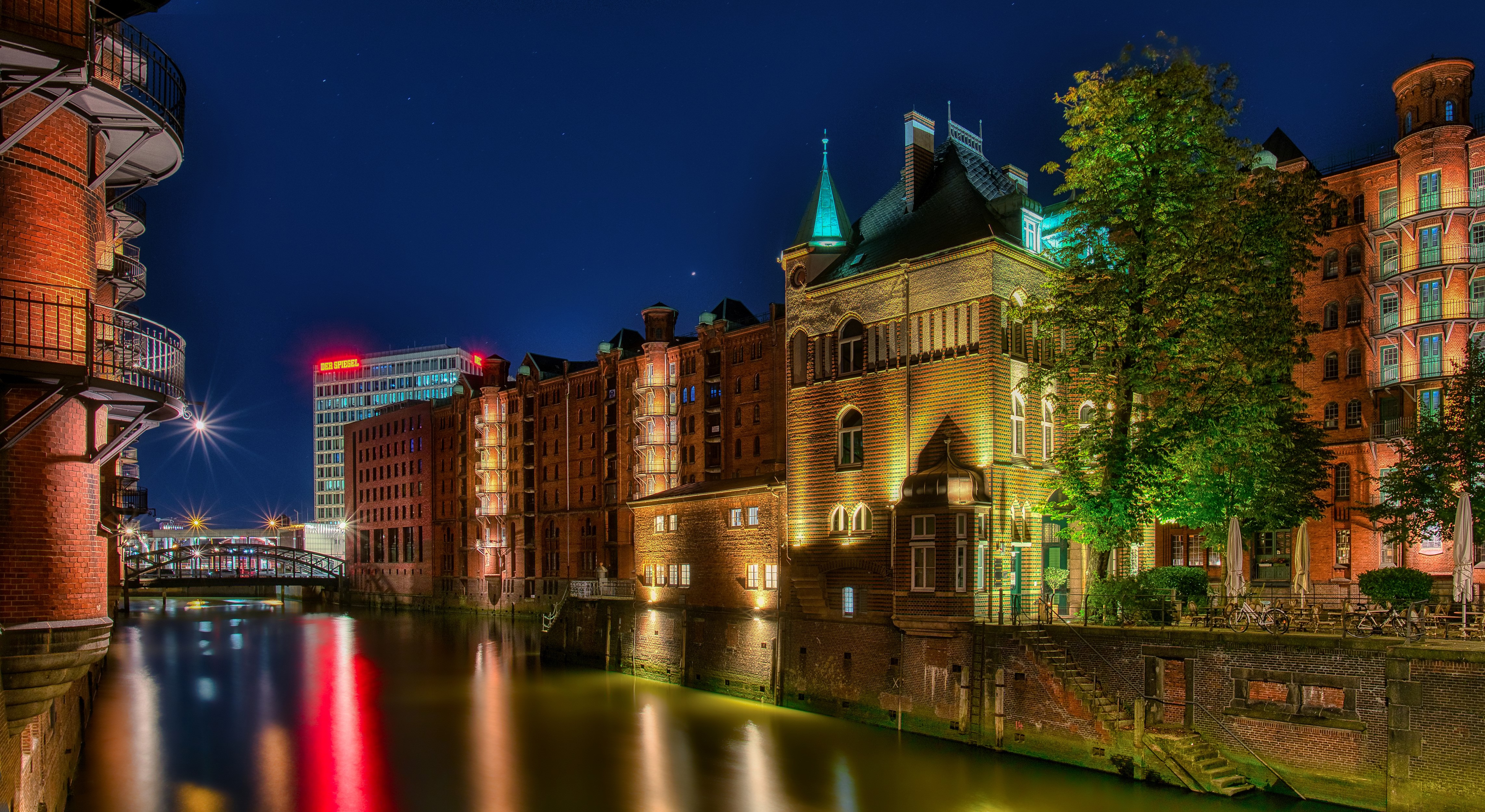 Hamburg Speicherstadt at Night with River and Bridge HD Wallpaper