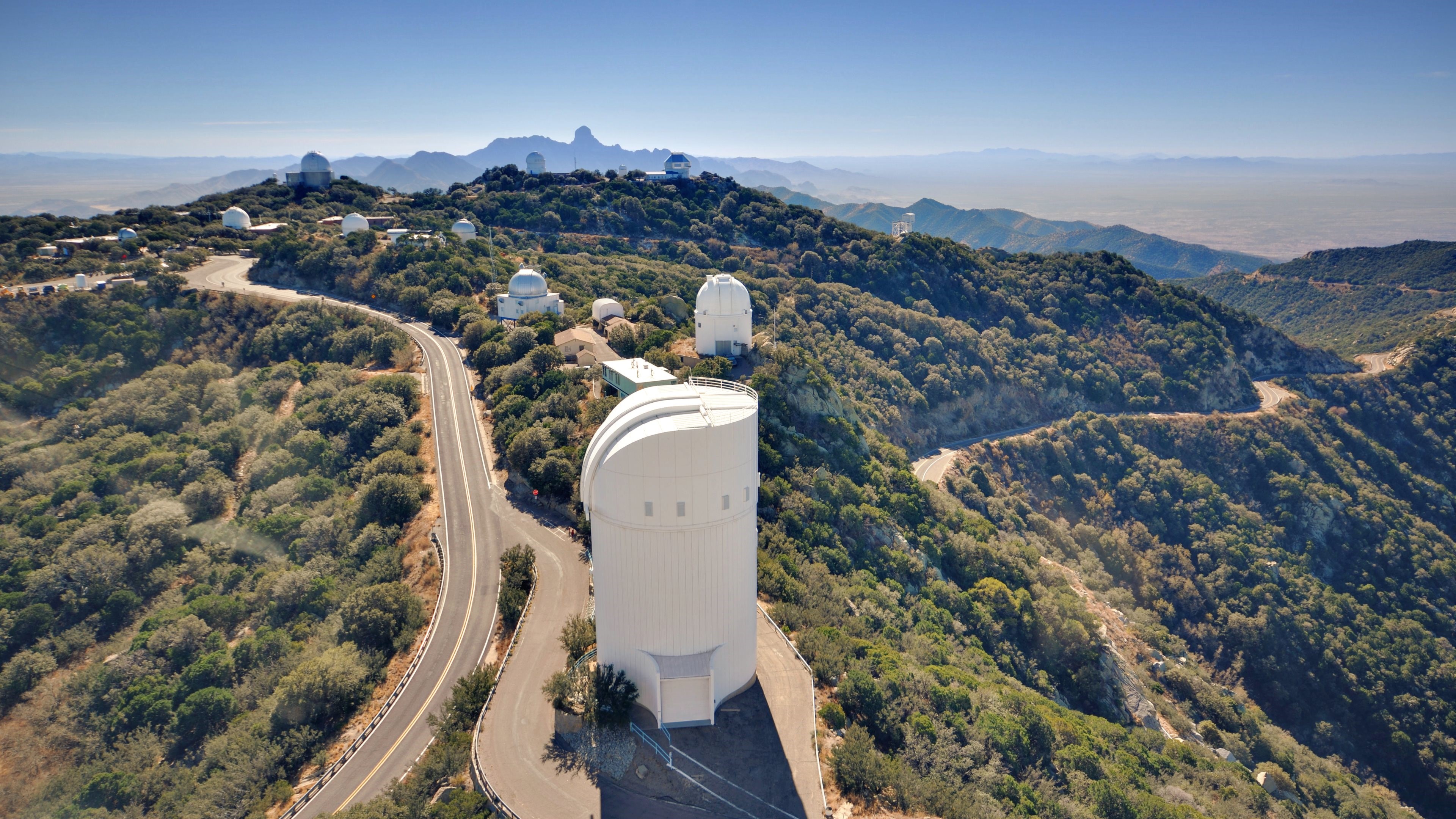 Palomar Observatory on a Mountain in USA HD Wallpaper