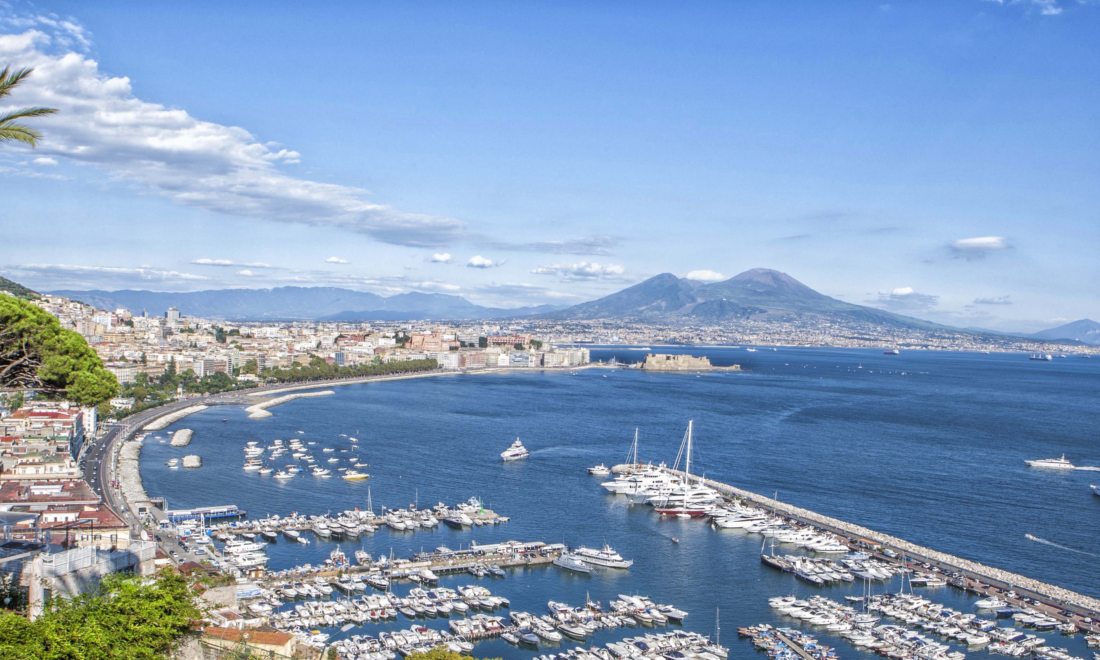 Naples Bay with Mount Vesuvius and Marinas HD Wallpaper