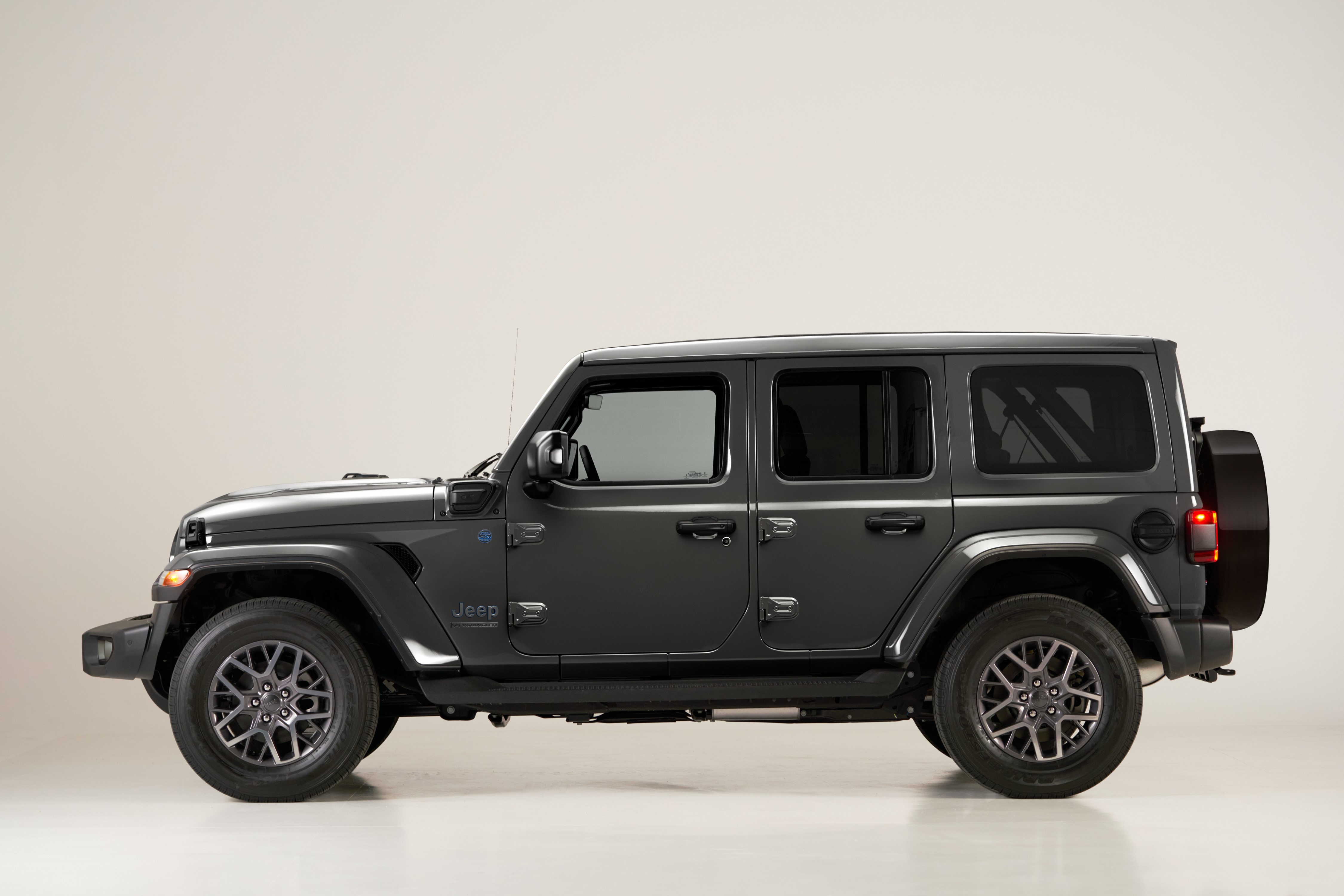 2021 Jeep Wrangler Unlimited 4xe SUV HD Wallpaper
