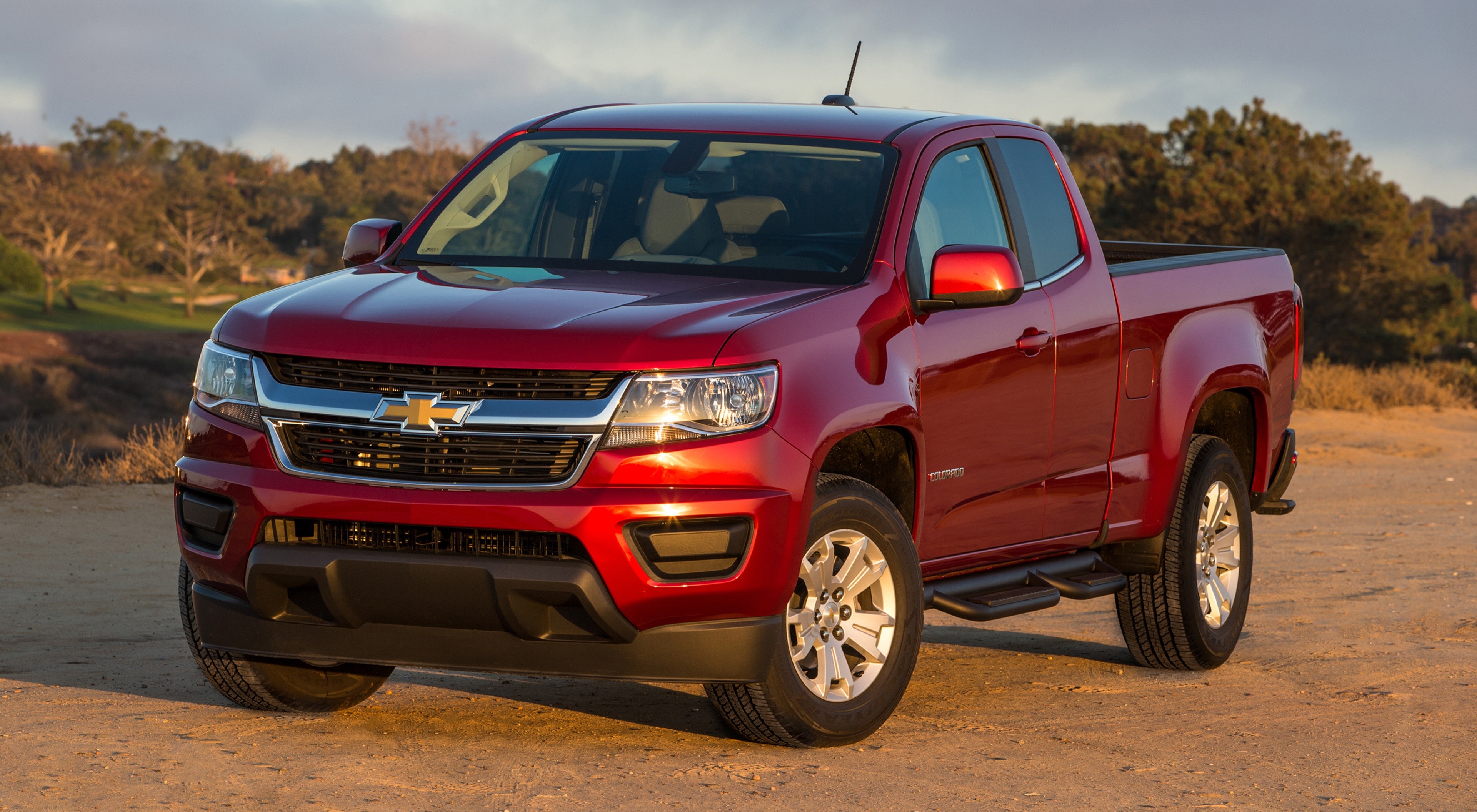4K Red Chevrolet Colorado LT Extended Cab Pickup HD Wallpaper