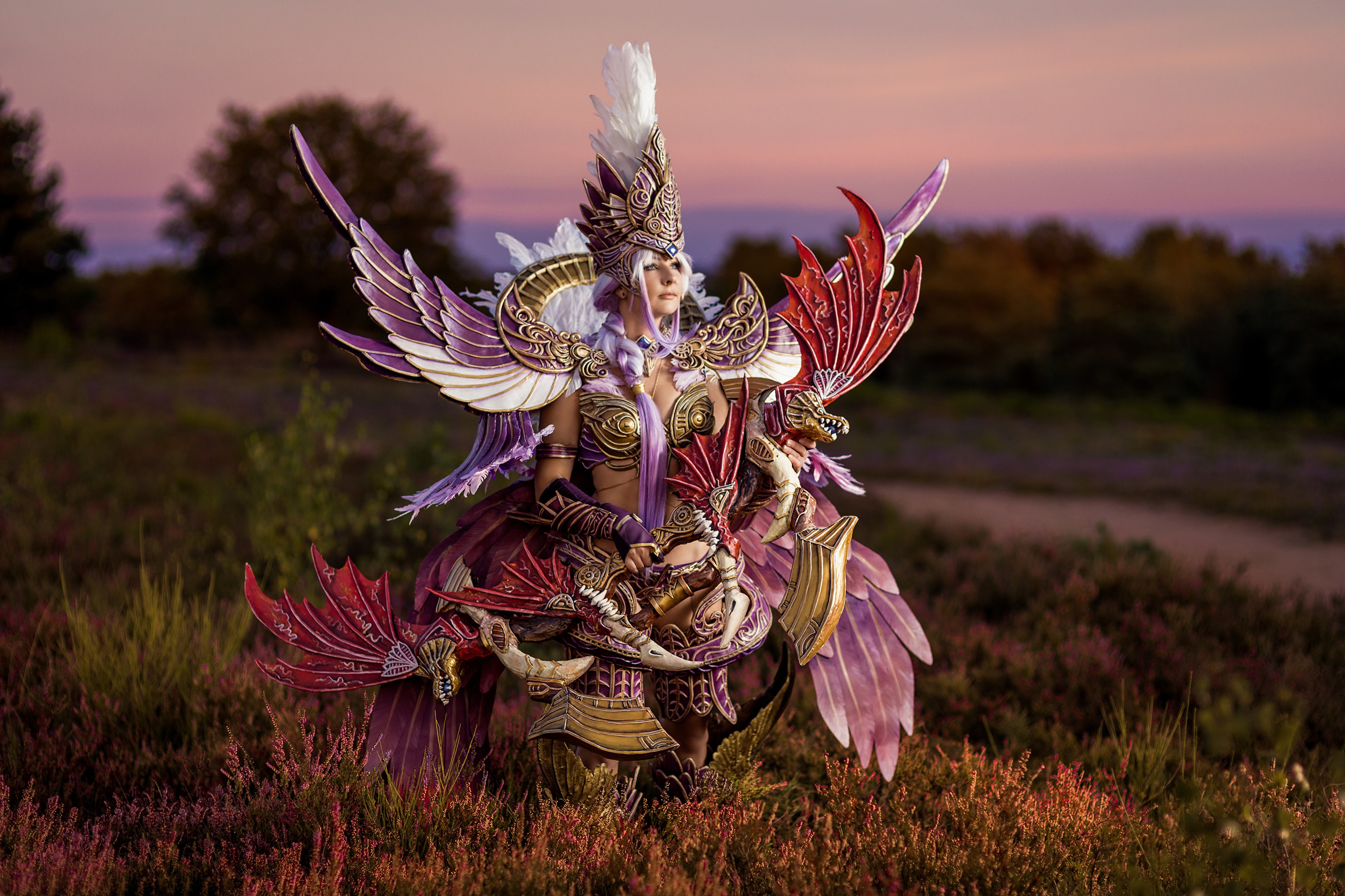 Segita Hunter from Dekaron Cosplay with Wings HD Wallpaper