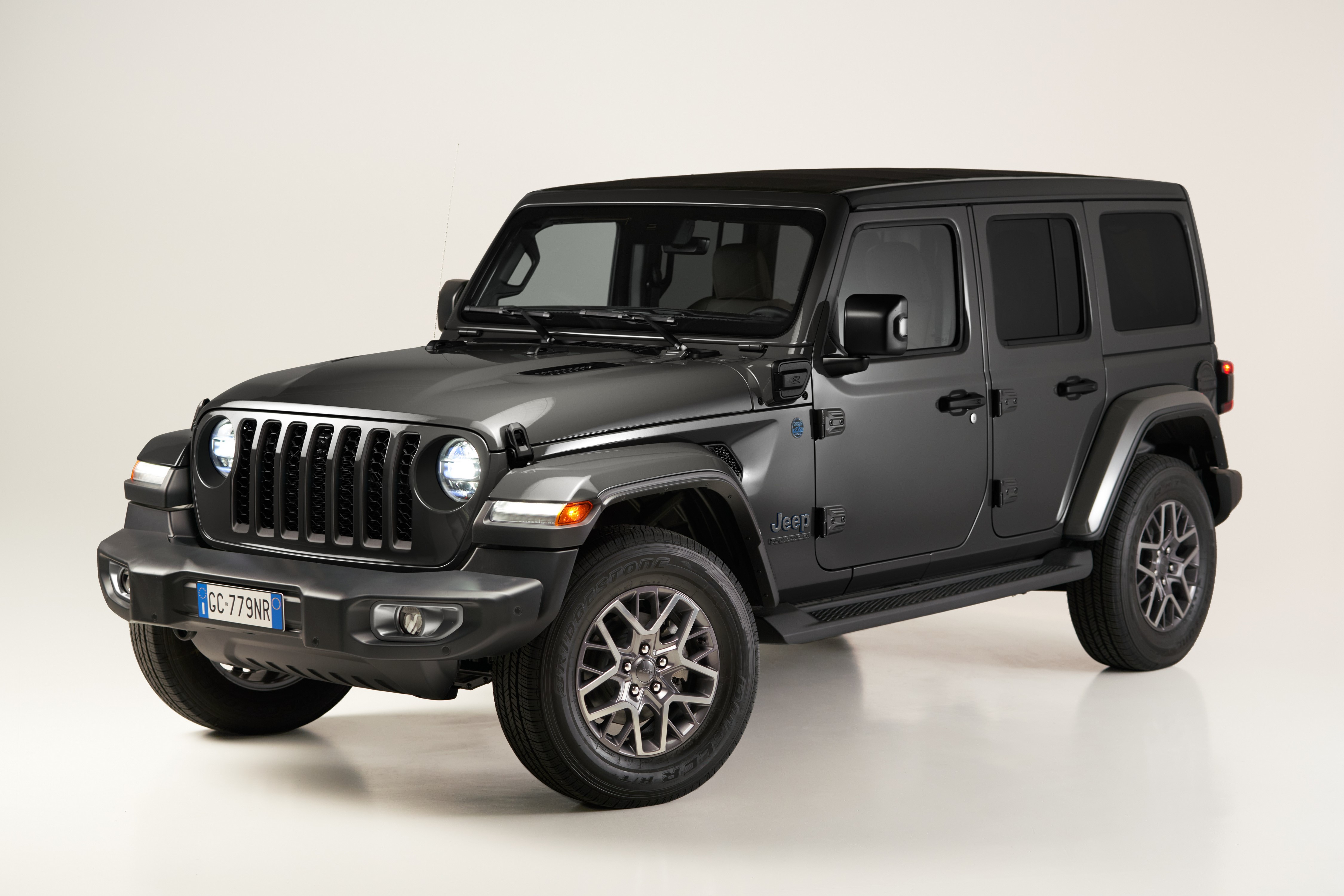 Grey Jeep Wrangler Unlimited 4xe 'First Edition' SUV HD Wallpaper