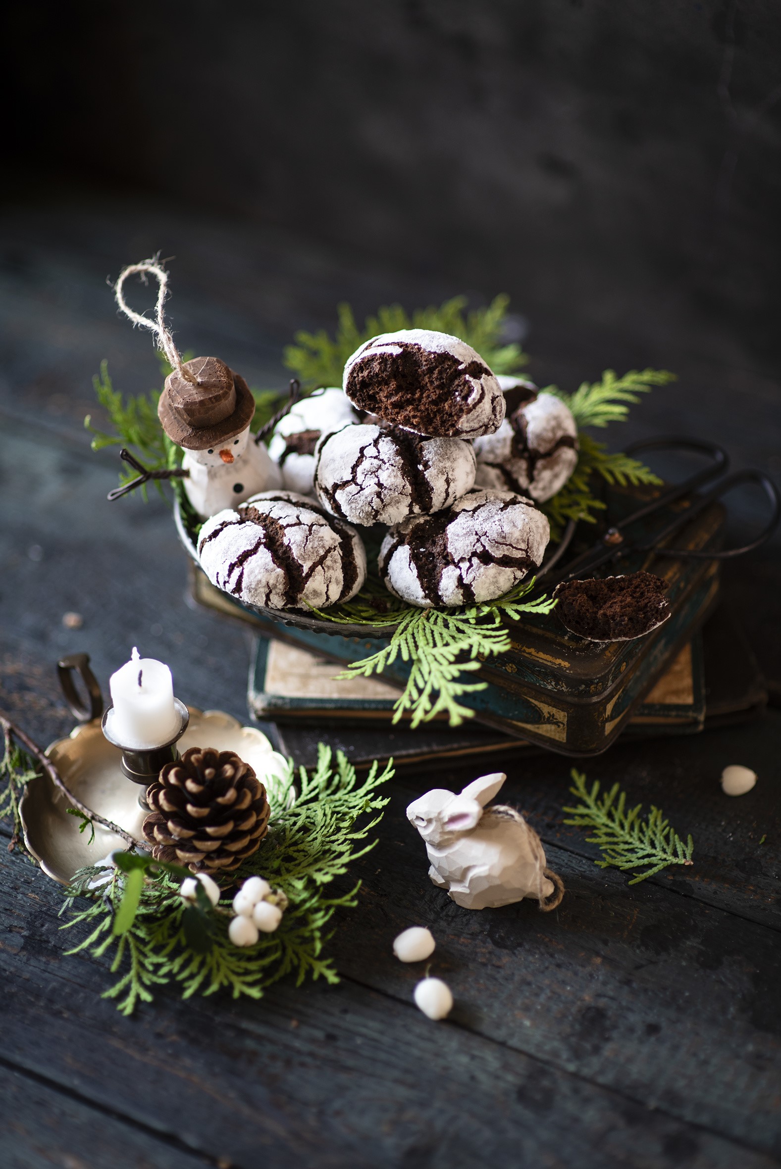 Christmas cookies with snowman and bunny decorations HD Phone Wallpaper