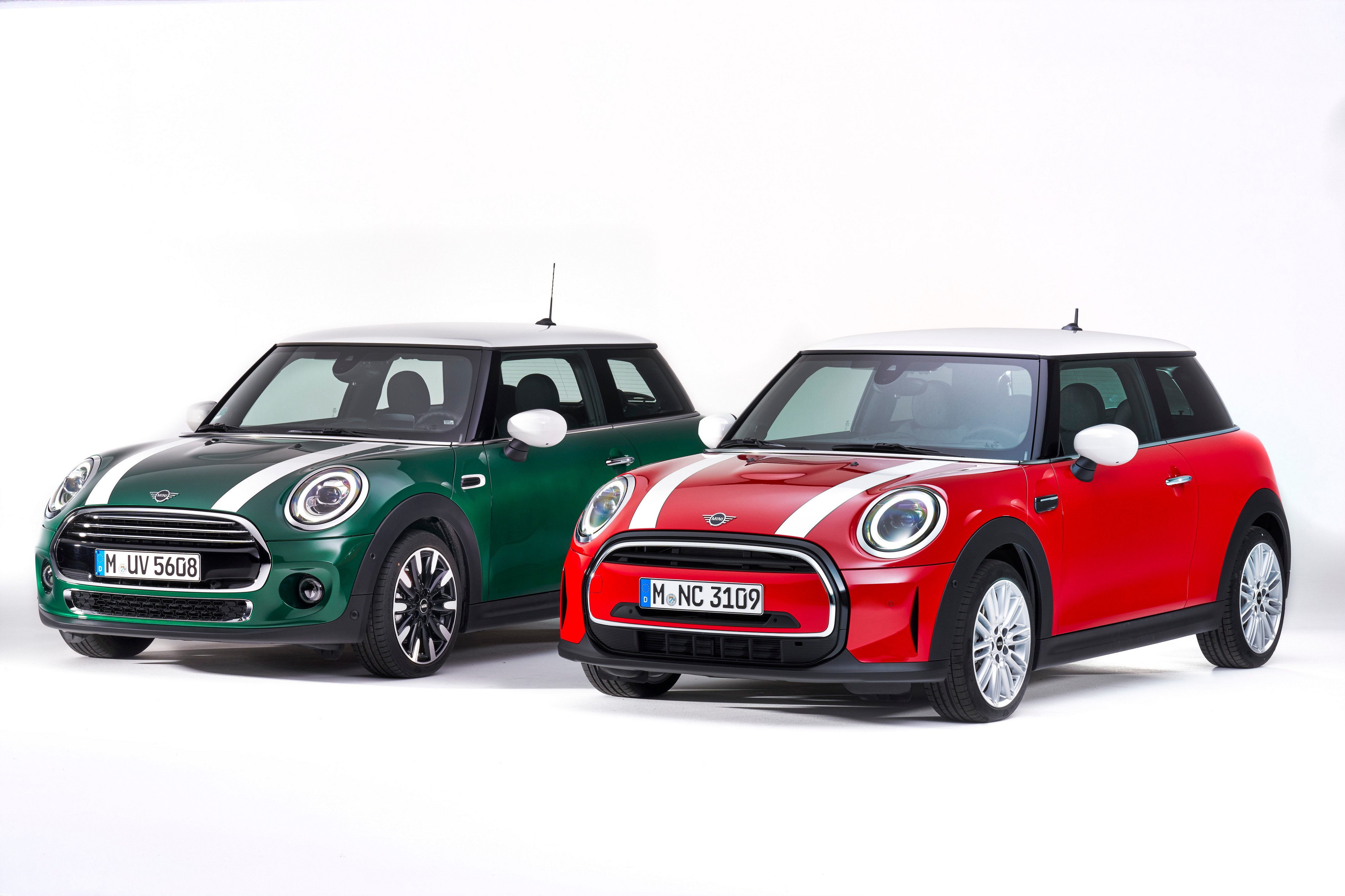 4K Mini Hatch (F56) Red and Green HD Wallpaper