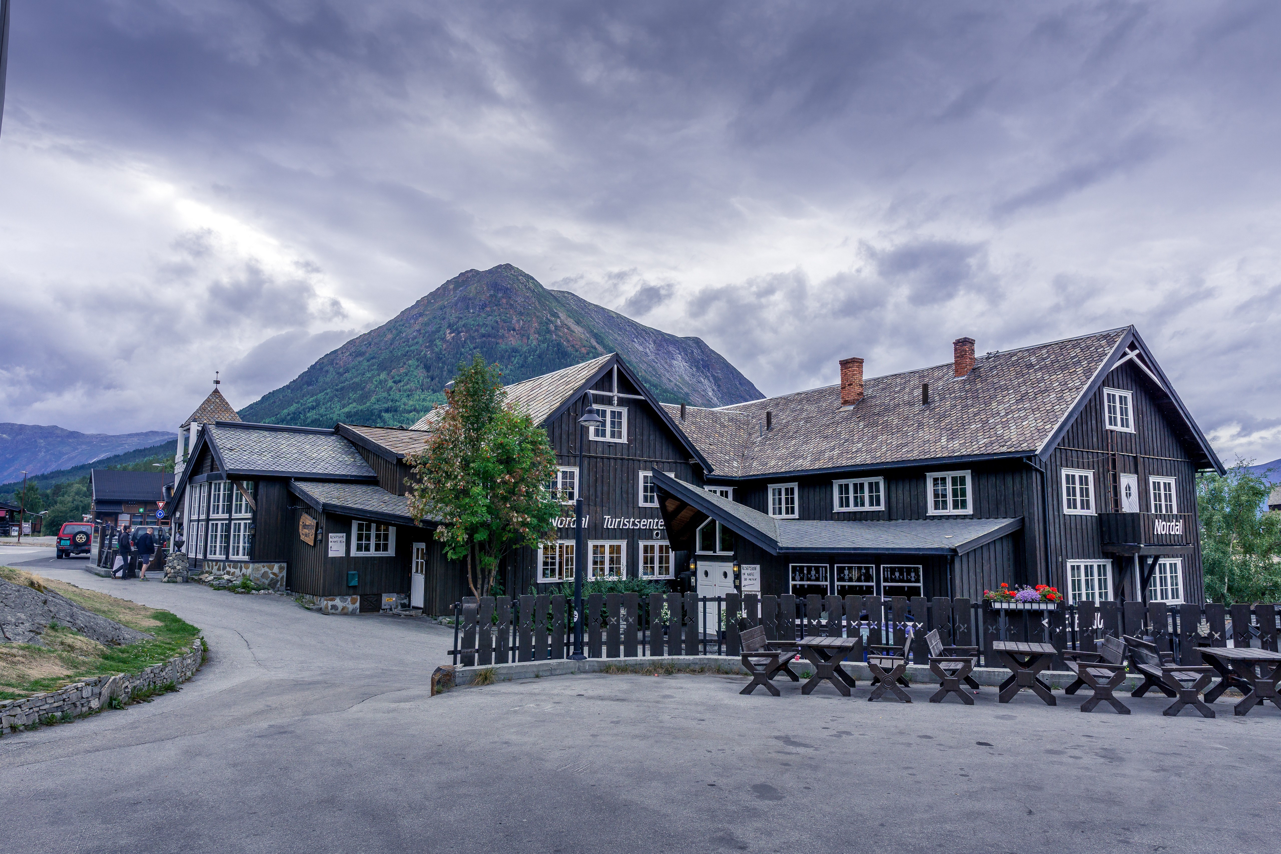 Nordal Tourist Centre in Lom, Norway HD Wallpaper