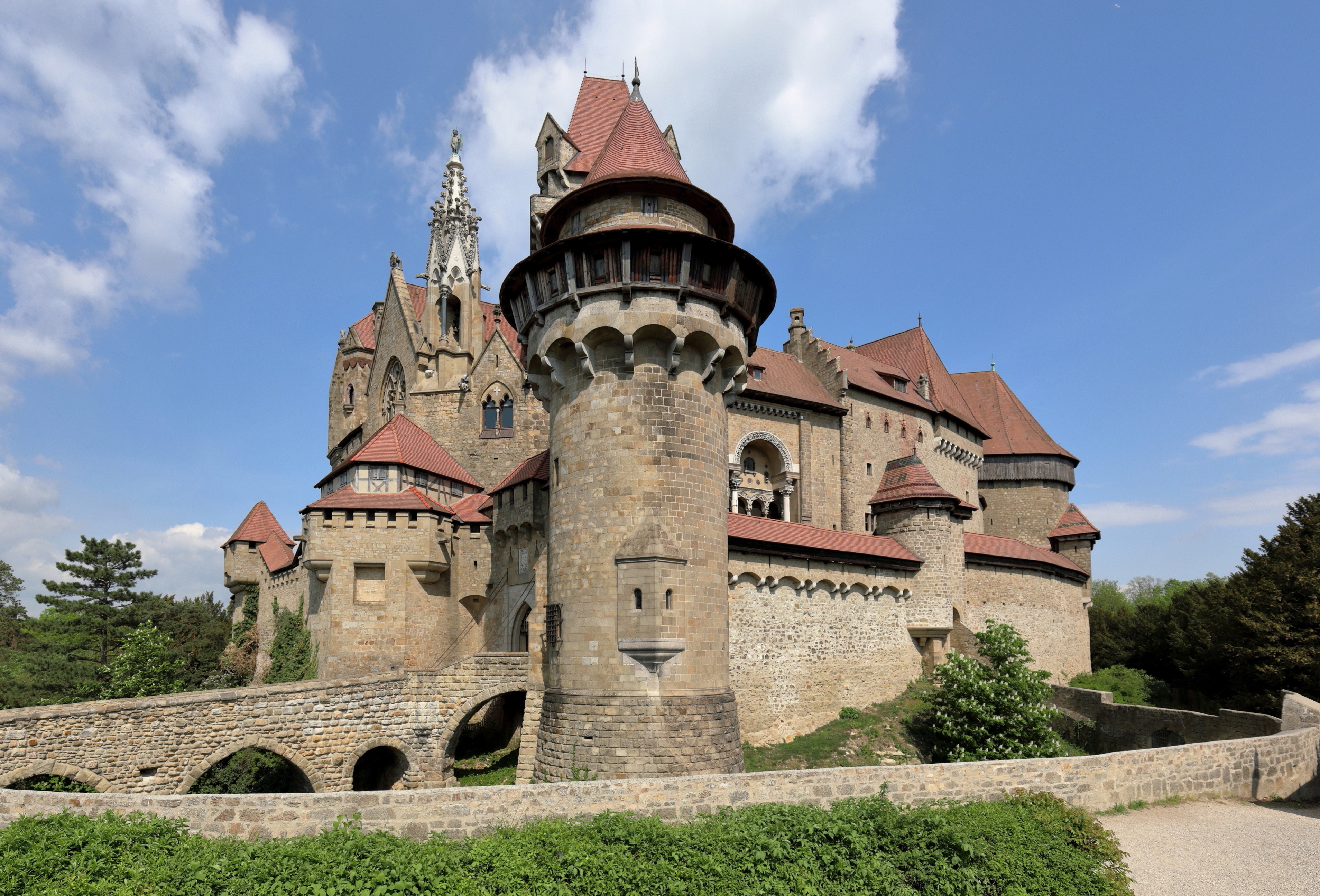 Kreuzenstein Castle in Lower Austria, Austria HD Wallpaper