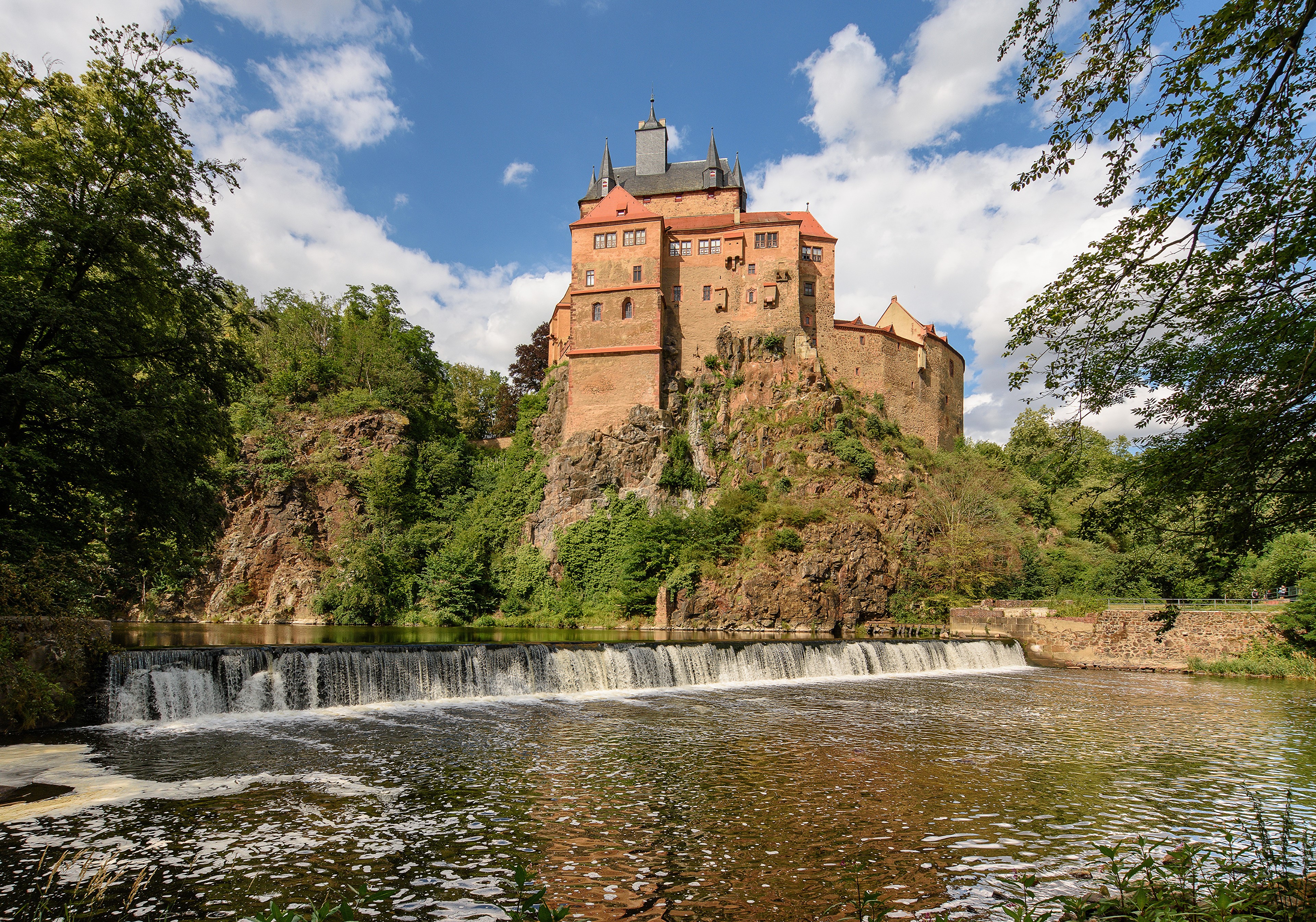 Castle Kriebstein with Waterfall in Germany HD Wallpaper