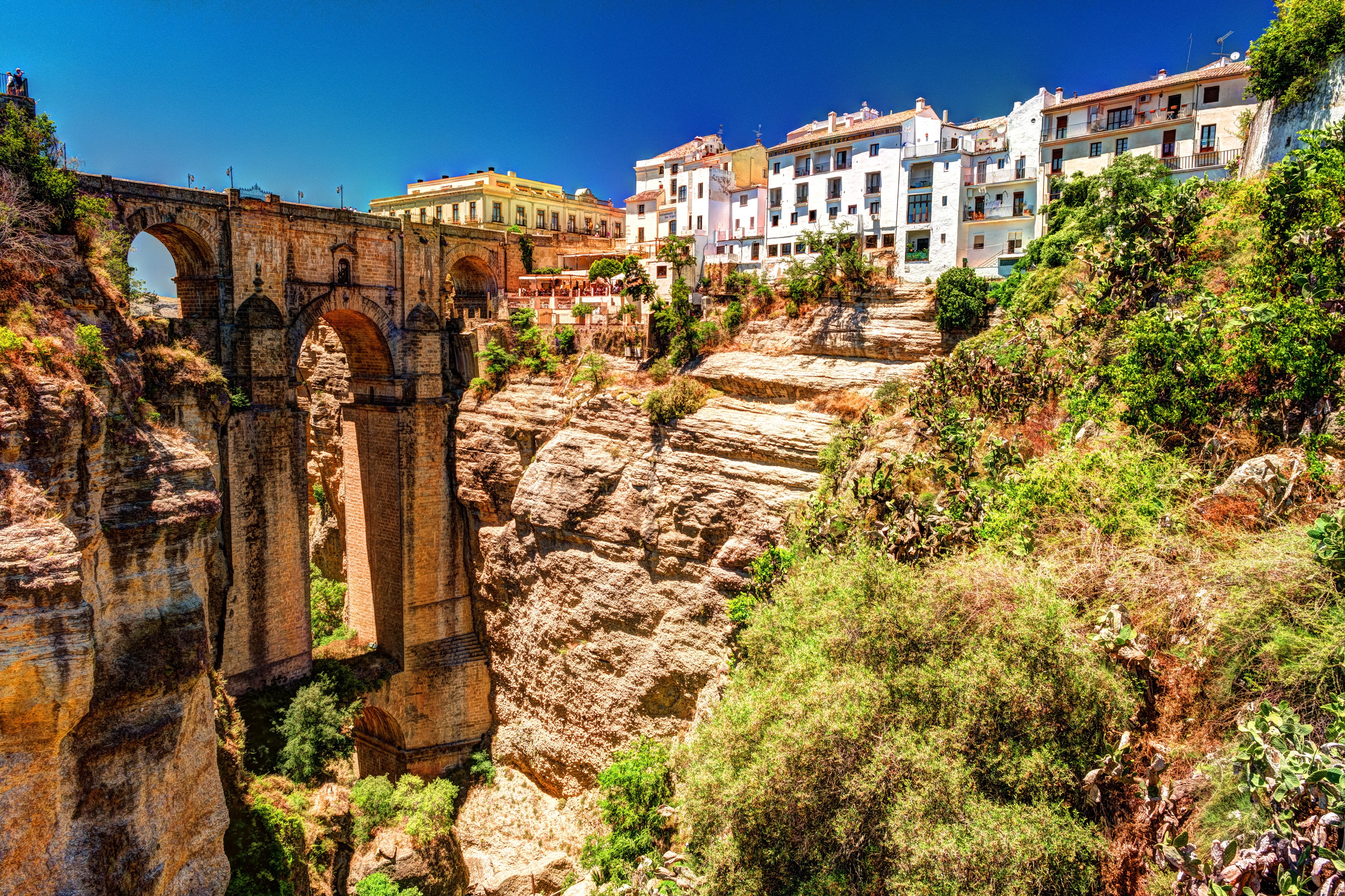 Puente Nuevo Bridge over El Tajo Gorge in Ronda, Andalusia, Spain HD Wallpaper
