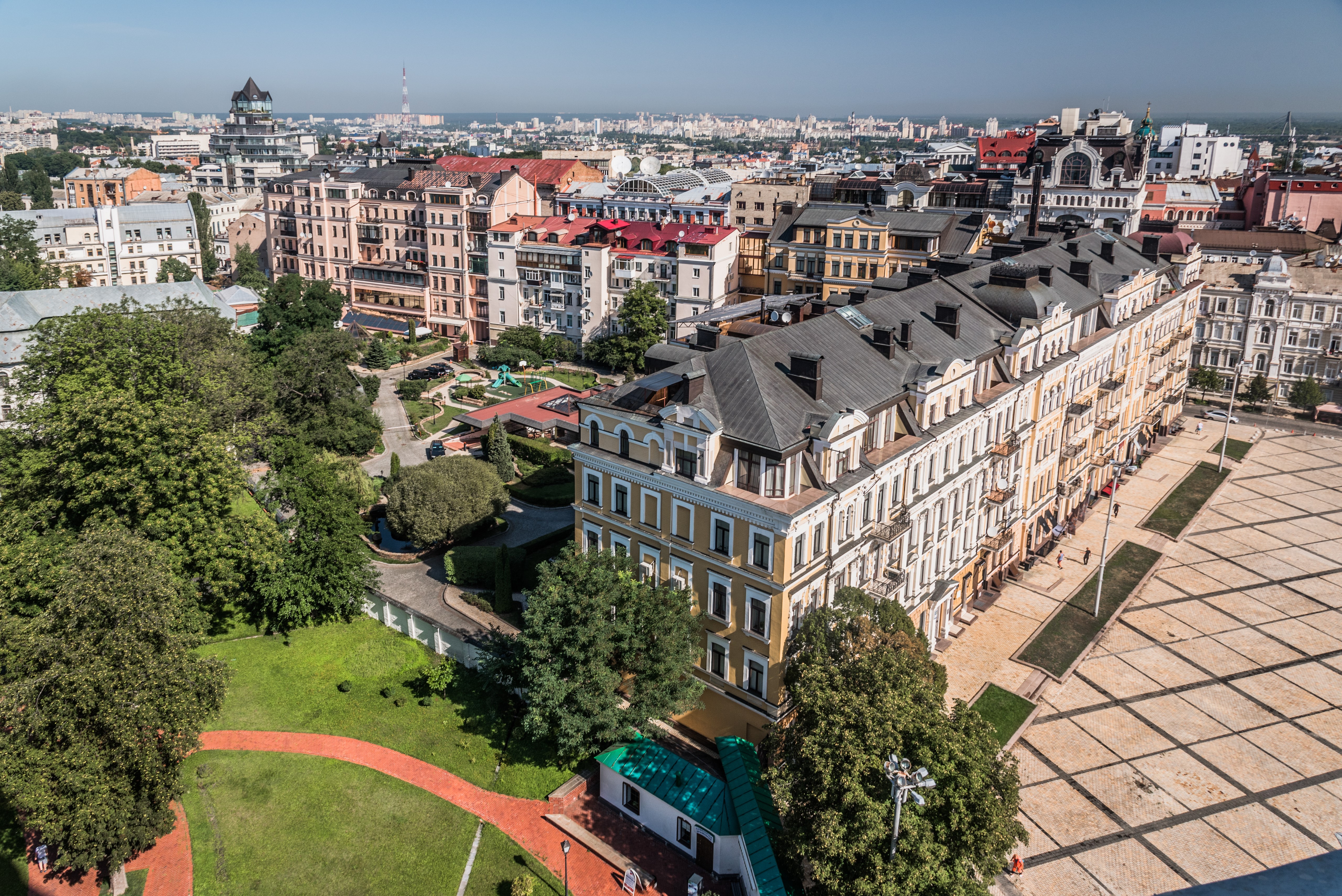 Aerial view of Kiev, Ukraine cityscape with buildings and greenery HD Wallpaper