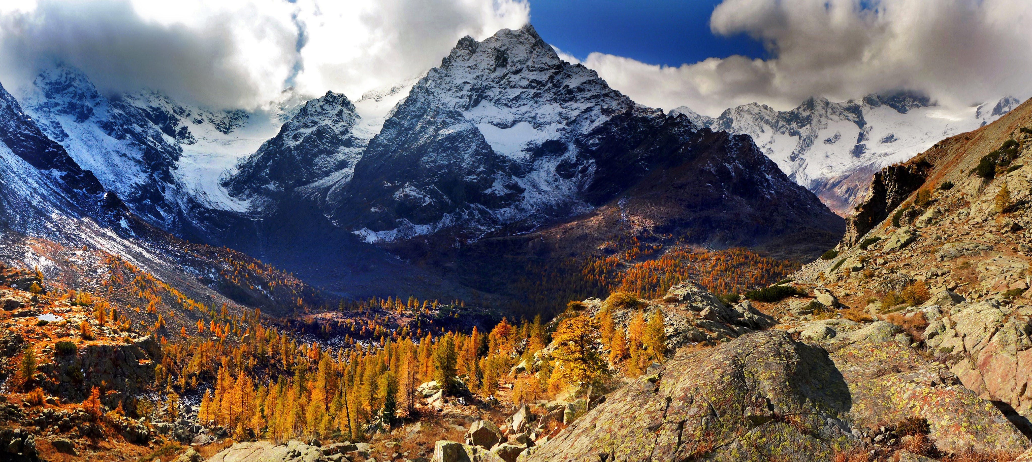 Autumn in the Alps, Lombardy, Italy HD Wallpaper
